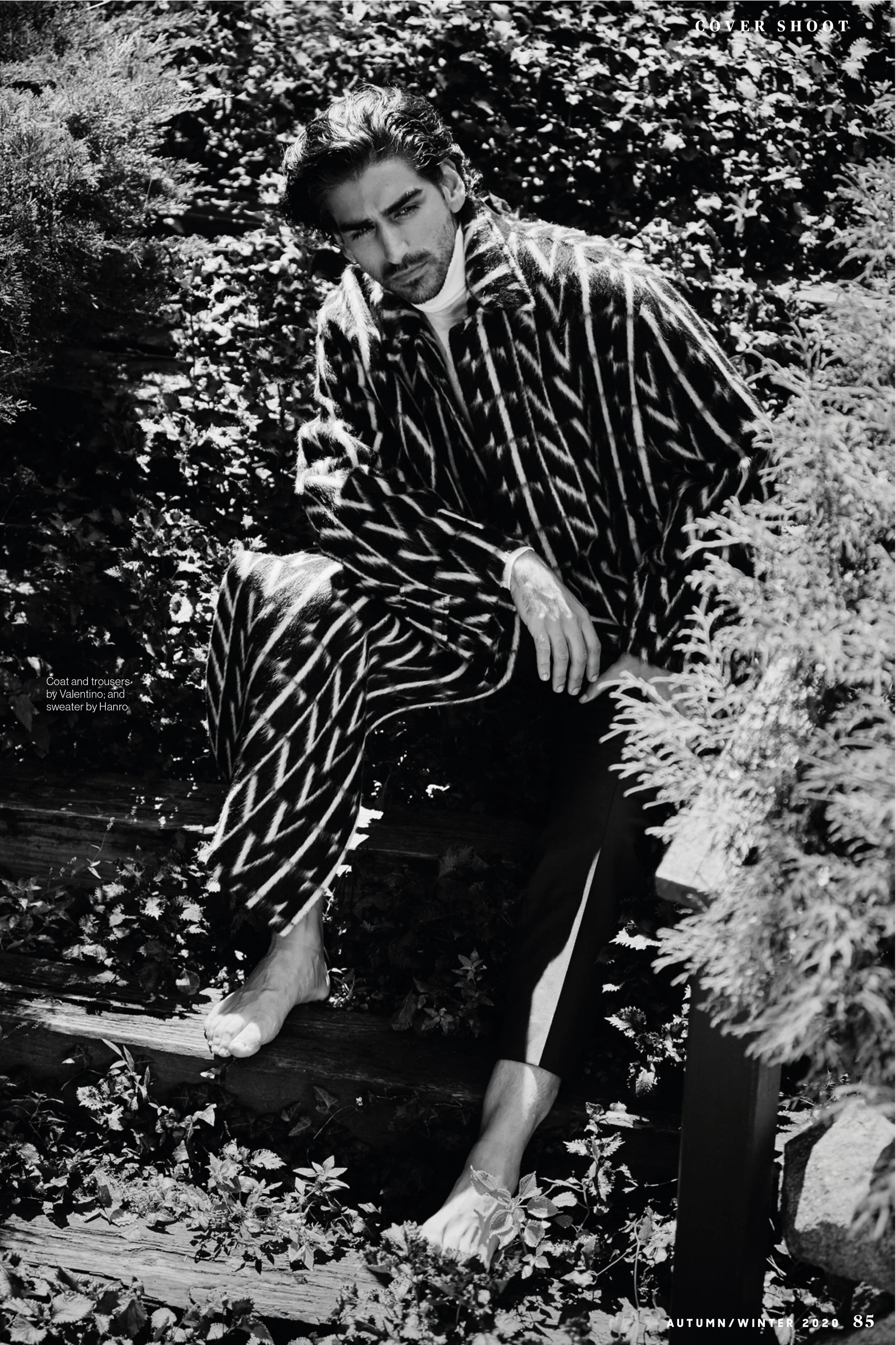 Esq Q SHOOT cover-8_.jpg