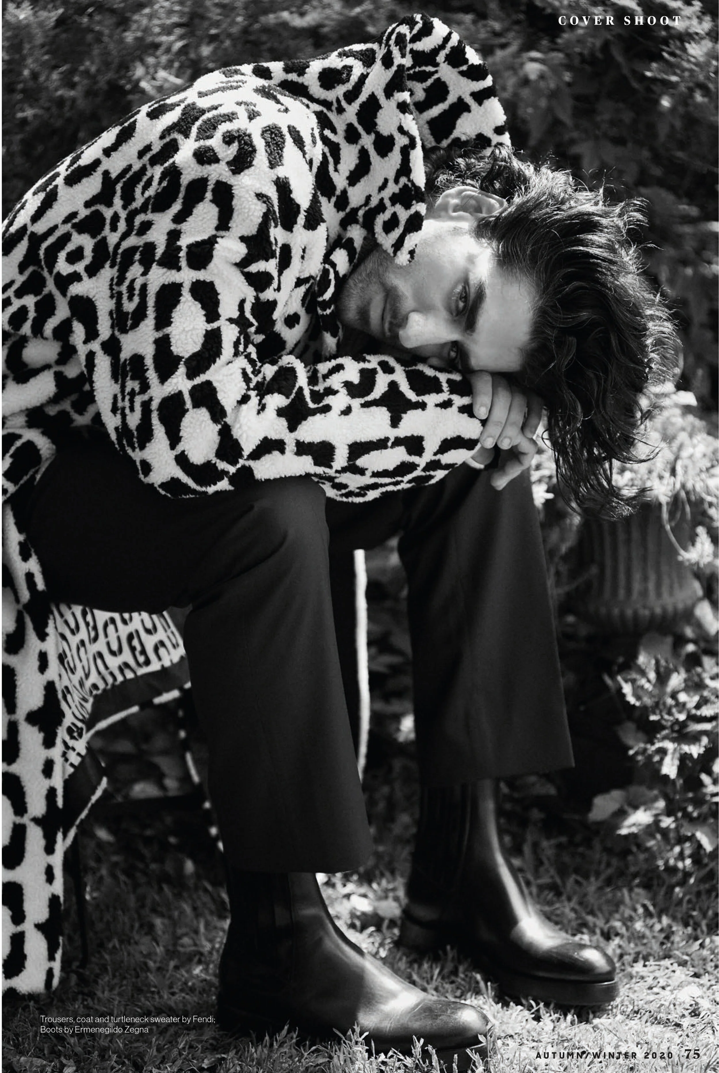 Esq Q SHOOT cover-3_.jpg