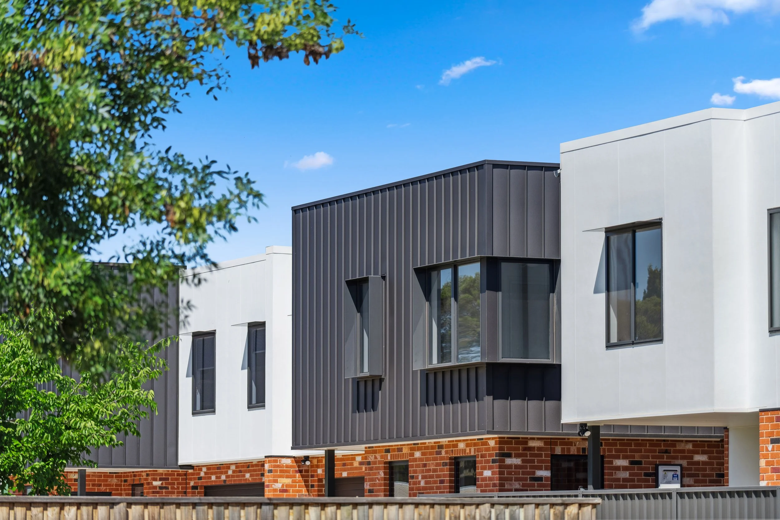 Why Should You Consider Custom Townhouses in Wagga Wagga?