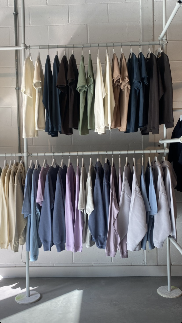 Clothing rail feet made of recycled plastic sheets