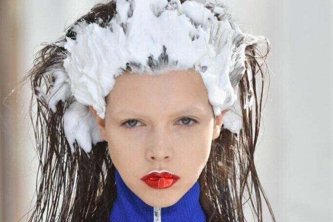 A WEEK IN REVIEW: THE STANDOUT BEAUTY LOOKS FROM HAUTE COUTURE FALL ’17, Grazia Magazine