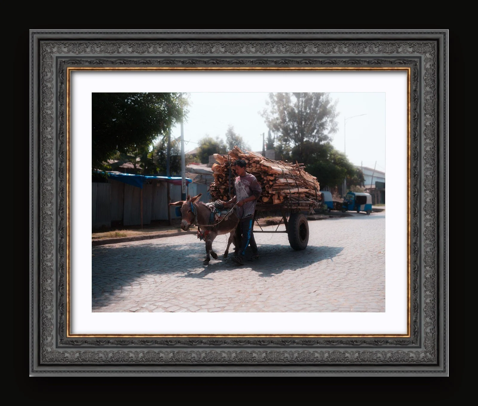 Stand 02 - The Load II - Renaissance frame.jpg
