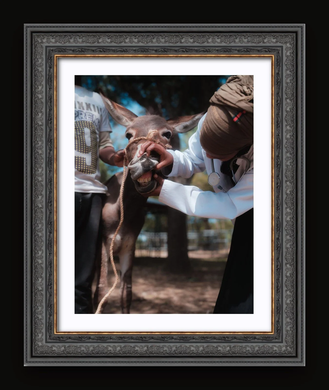 Stand 08 - Hands of Care II - Renaissance frame.jpg