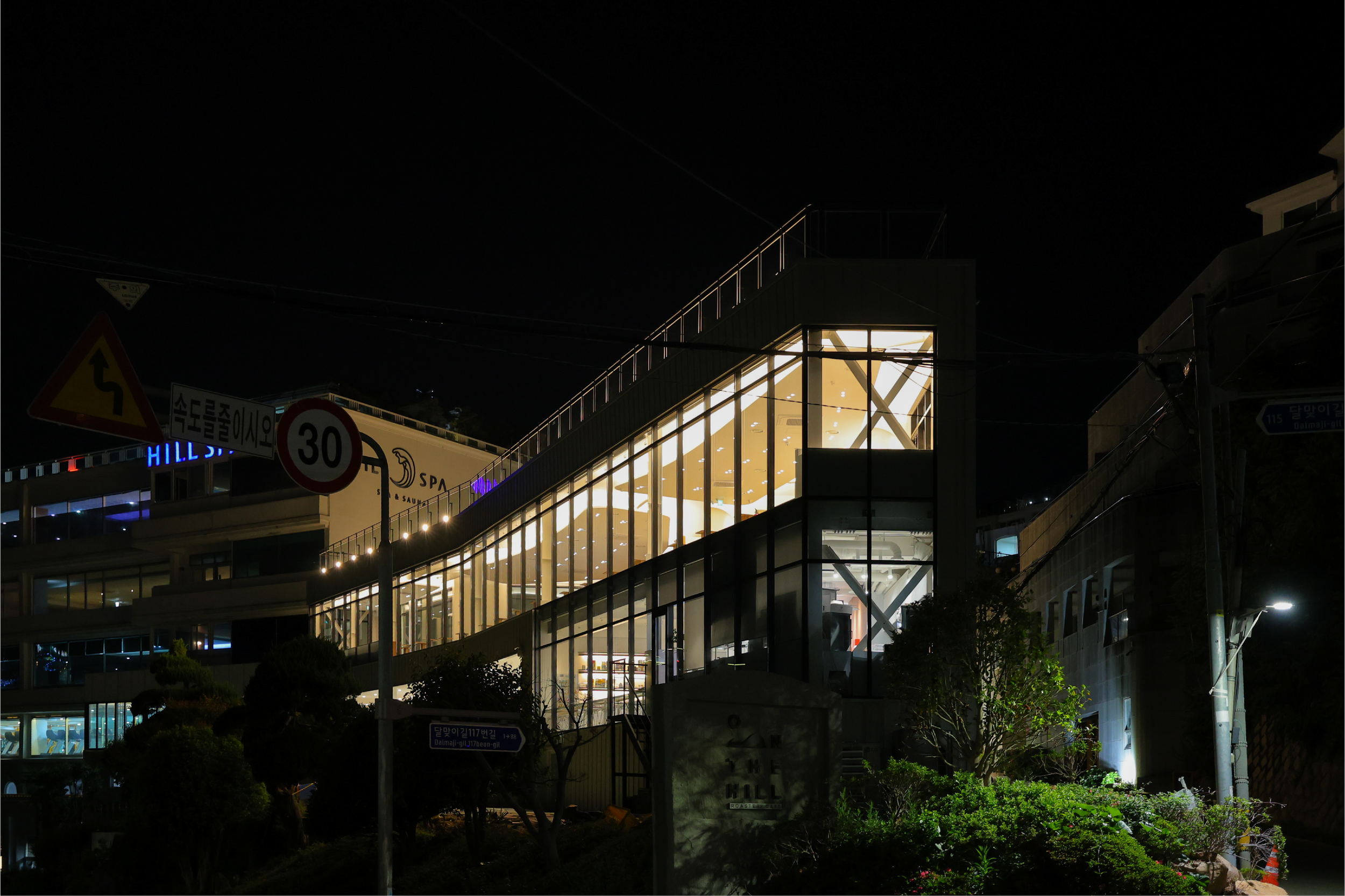 On the Hill　05. 2025.