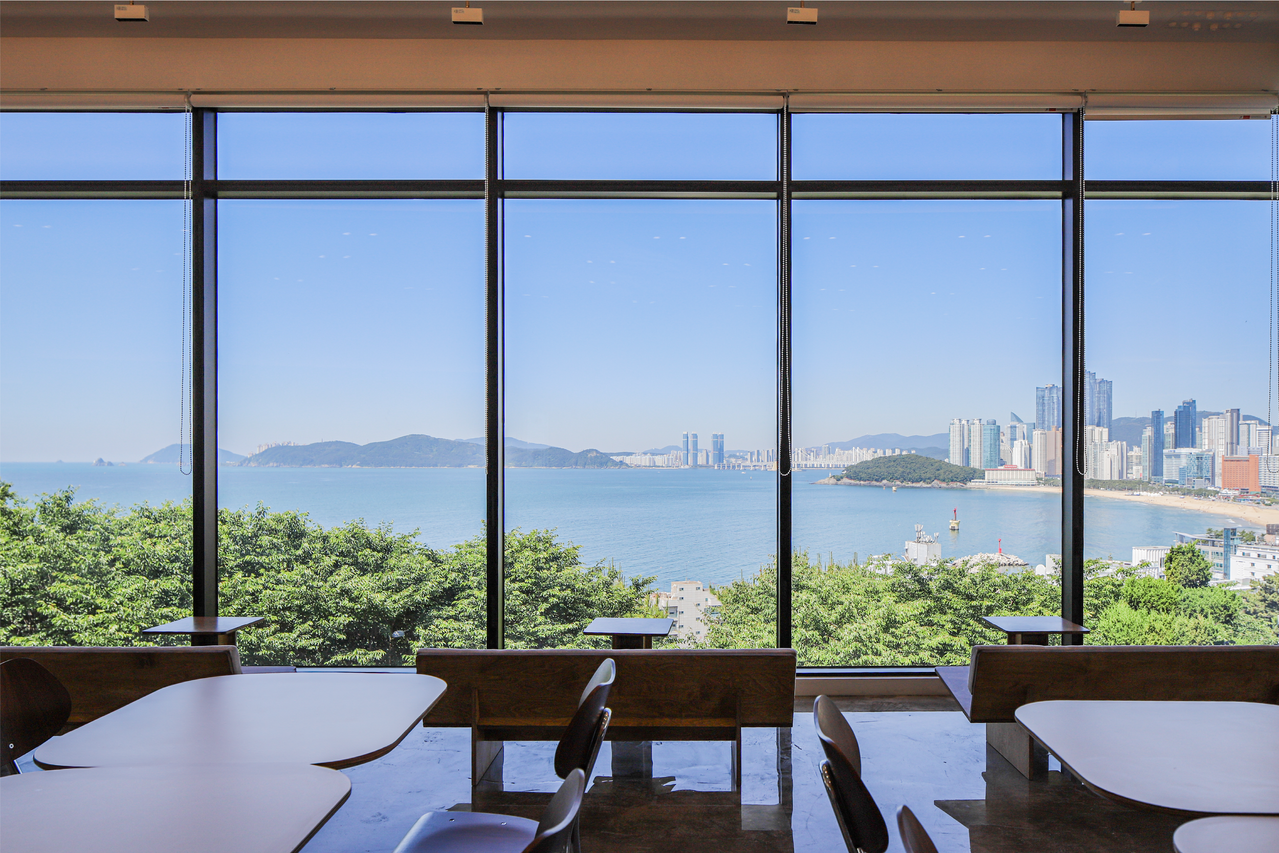 On the Hill　05. 2025.