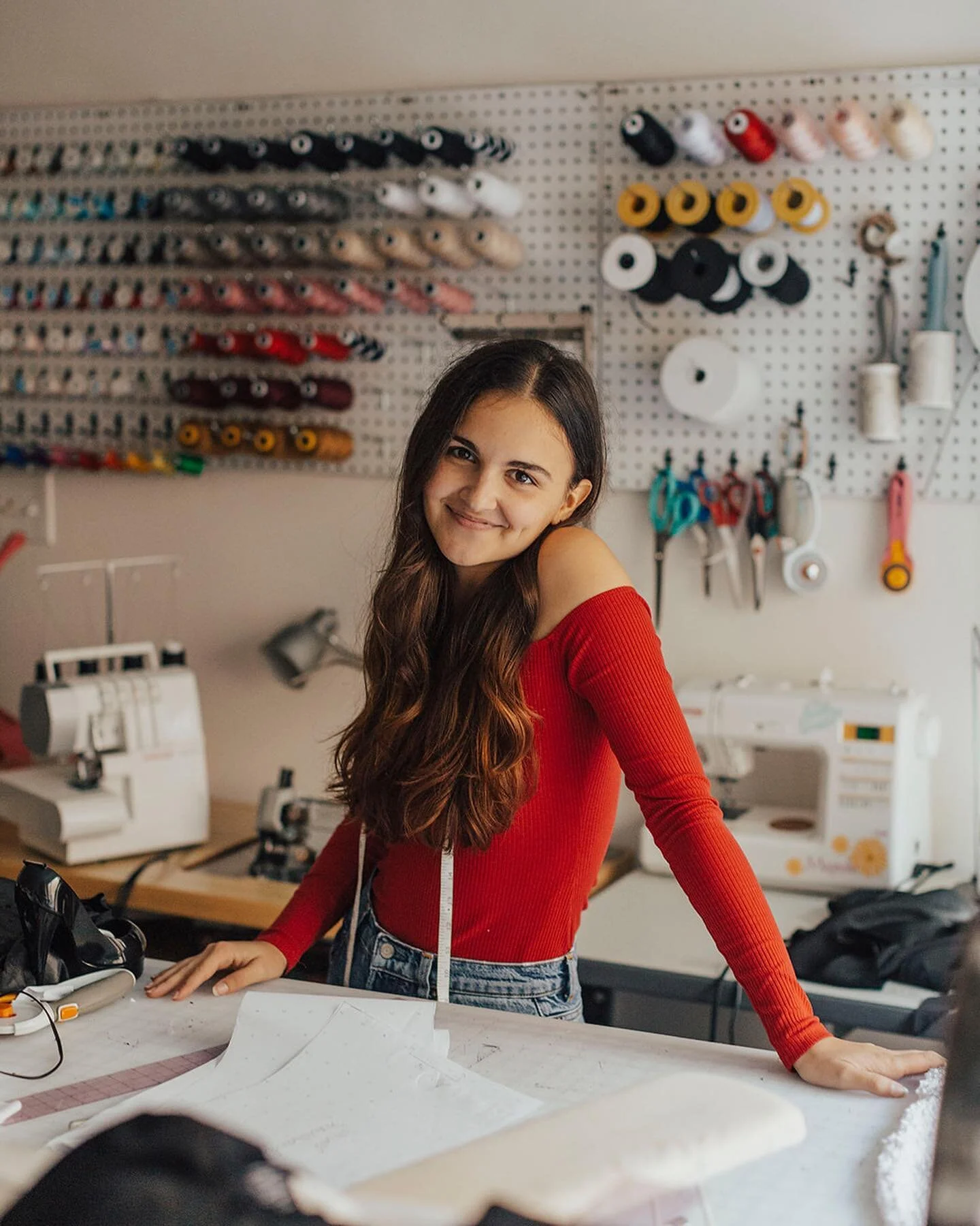 NTA at her home studio in LA

.
.
.
#seattlephotographer #losangelesportraitphotographer #portraitphotography #smallbusinessbranding #brandingphotography #losangelesbrandphotographer #laportraits #editorialphotography #studioheadshots
