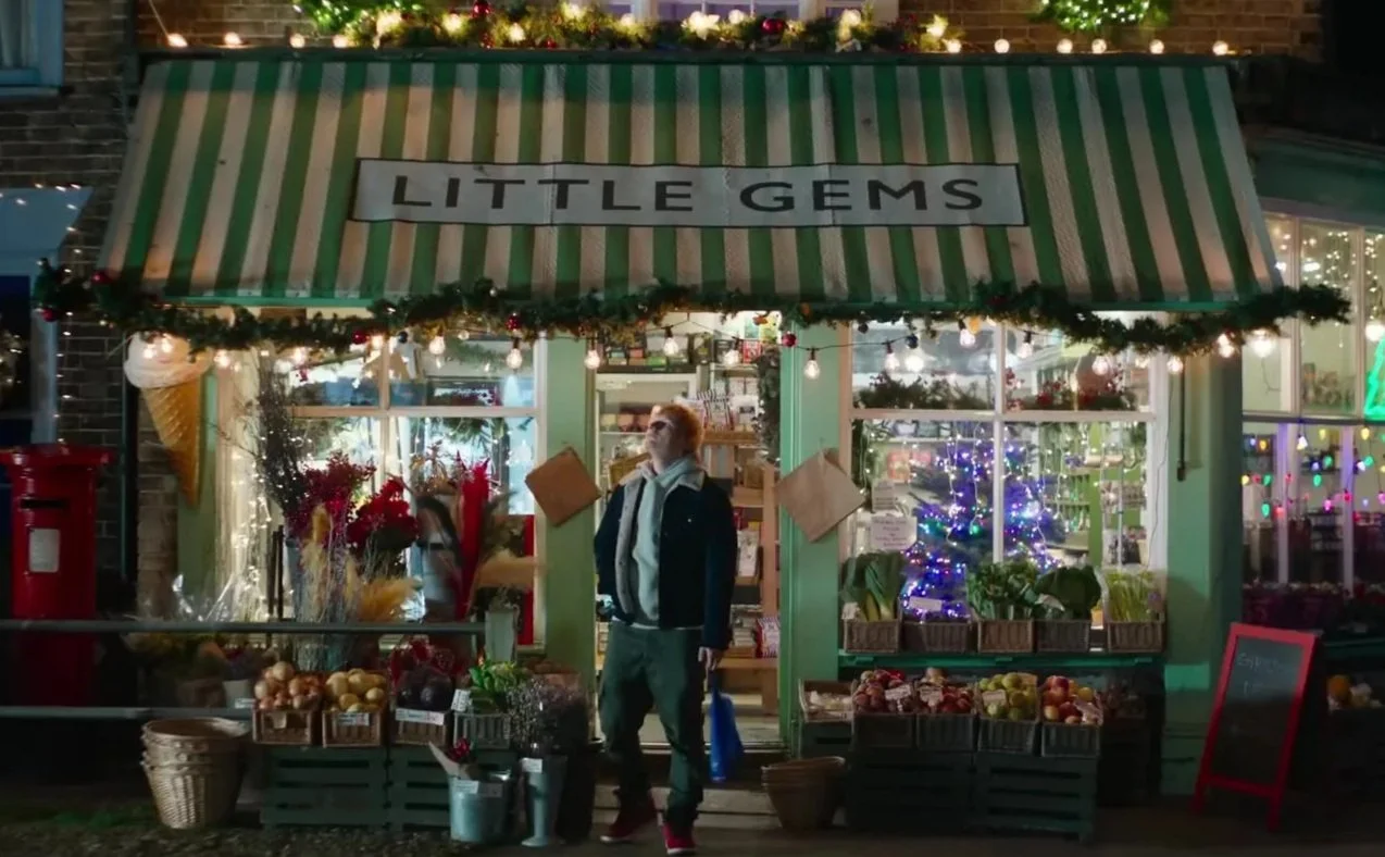 Ed Sheeran | Under the Tree
For Netflix 'That Christmas'
Dir. Richard Curtis
 music video 