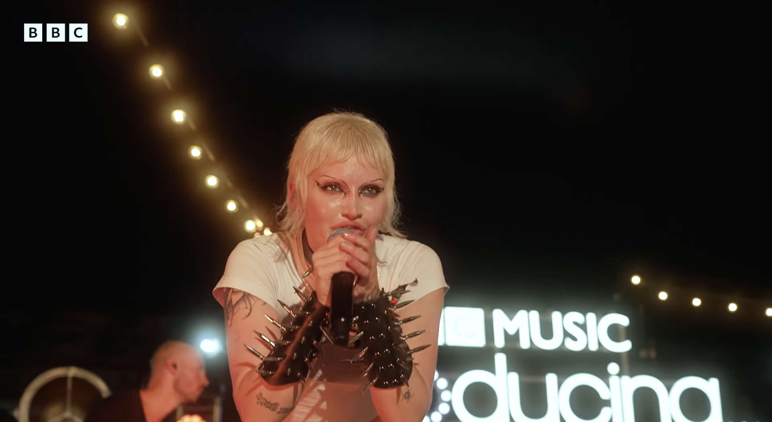 BBC Music Introducing at Glastonbury 2023
Dir. Nic Minns
  live 