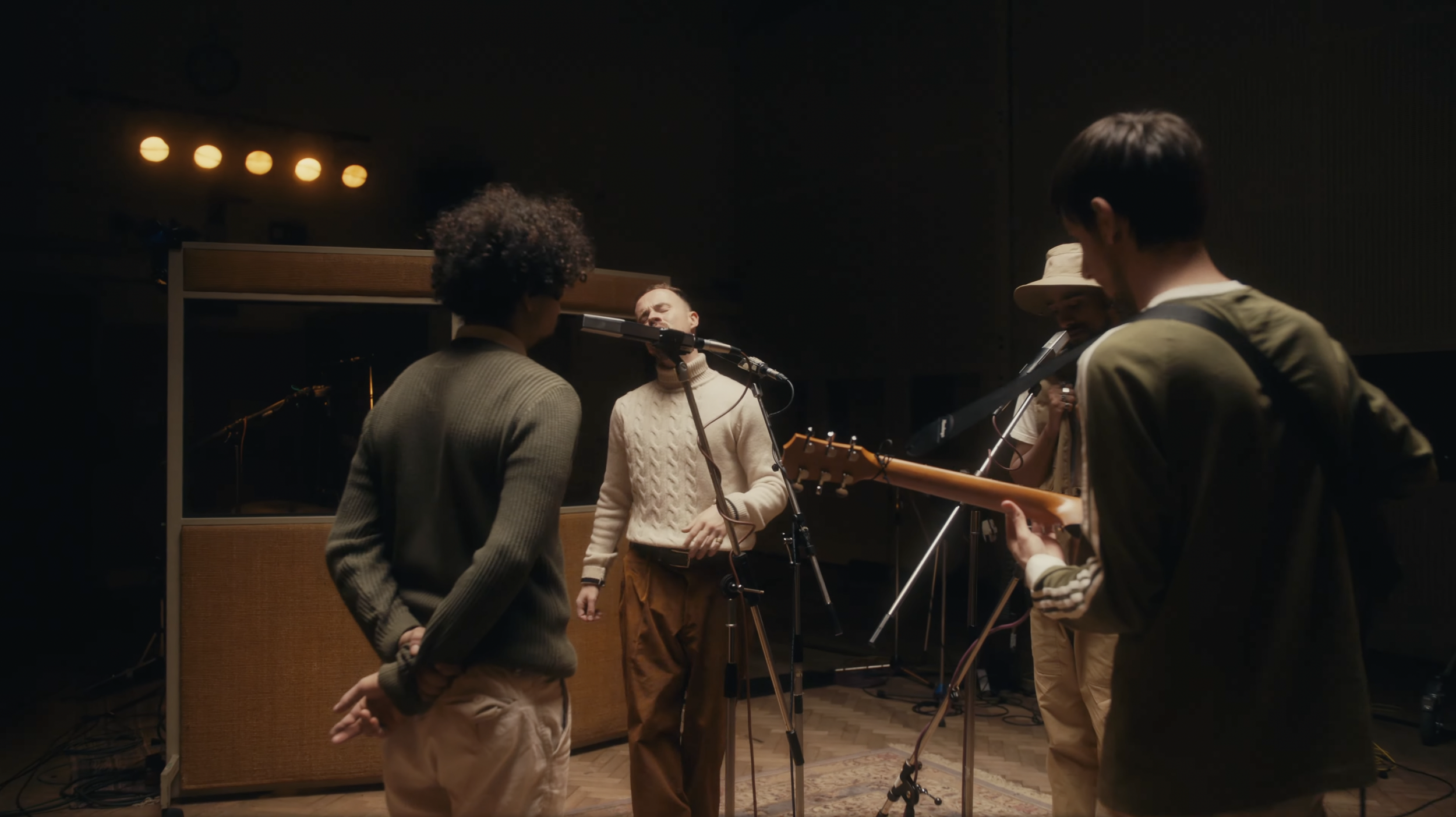 Maverick Sabre | Don't Forget To Look Up (Abbey Road 90th Anniversary Sessions)
Dir. Charlie Rees
 live 