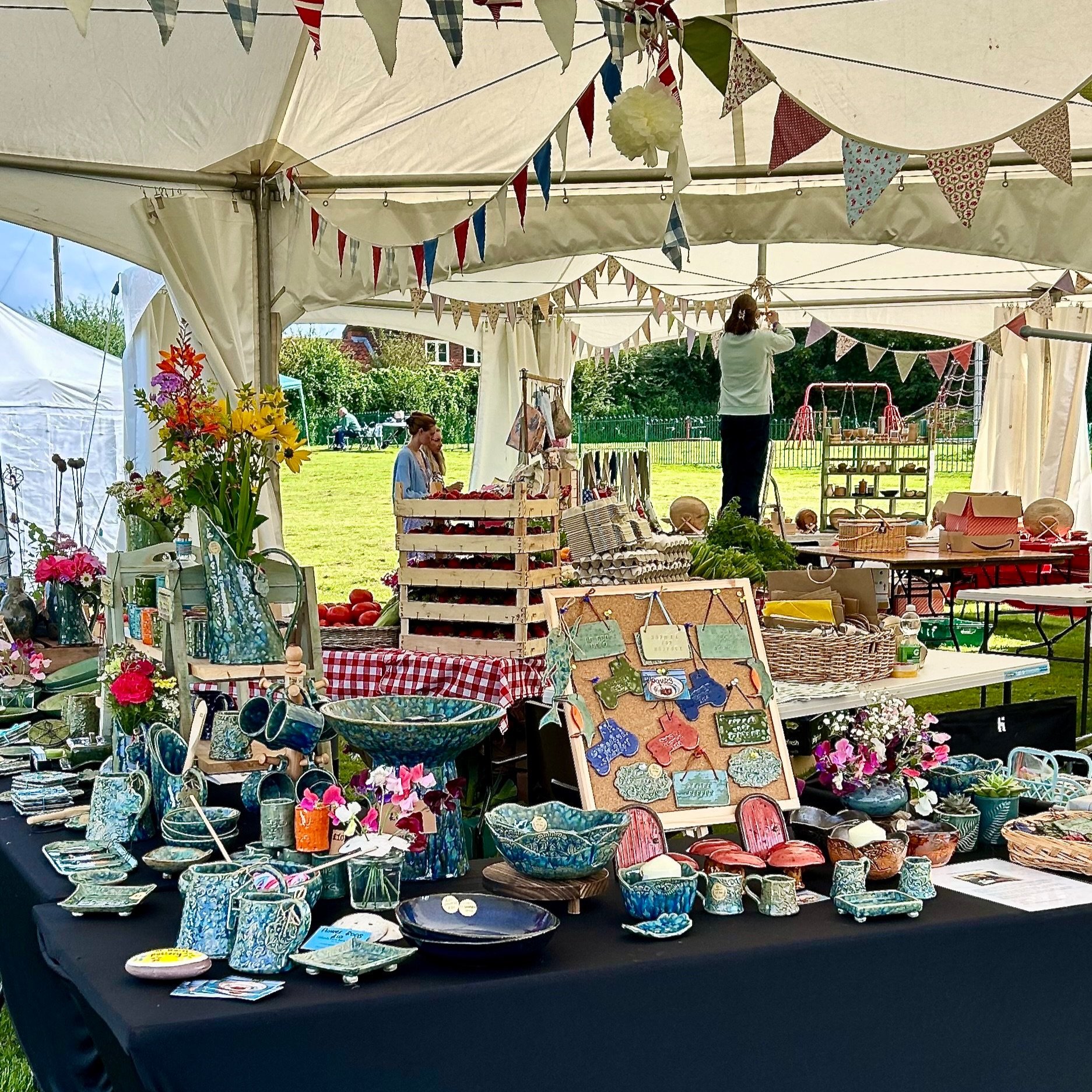 Ollands Barn Farm Pottery