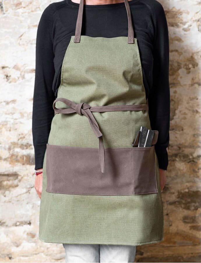 APRON 2.jpg