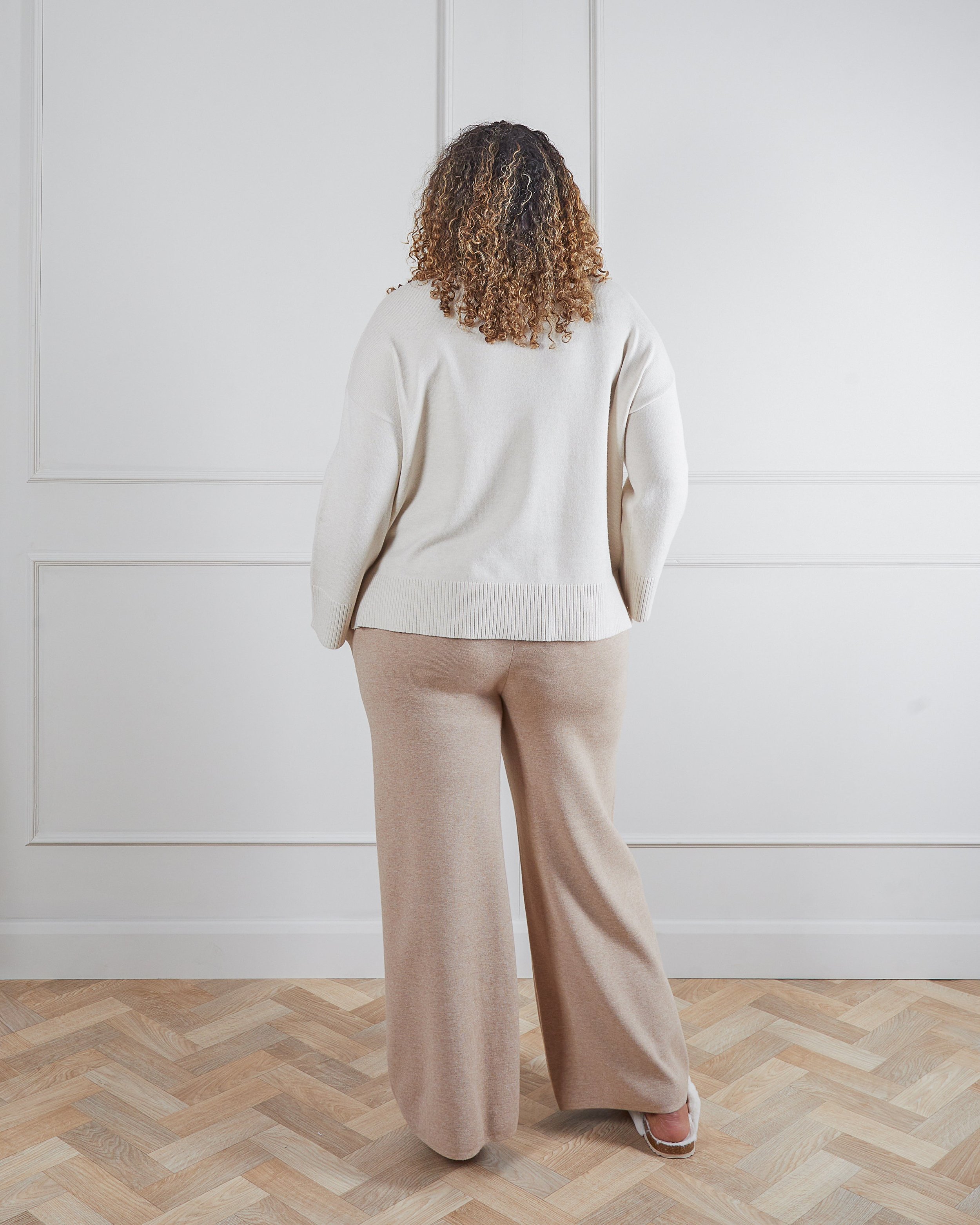 Lyndsey-Jumper-or-Cream_Image_2.jpg