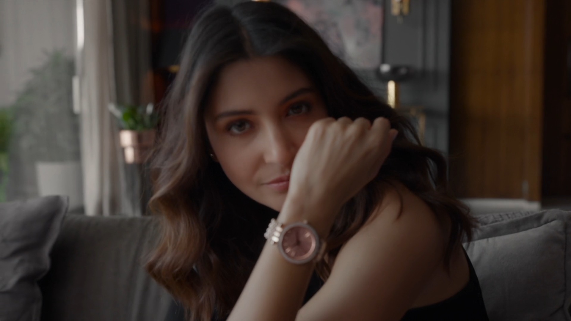 michael-kors_anushka-sharma_1580.png
