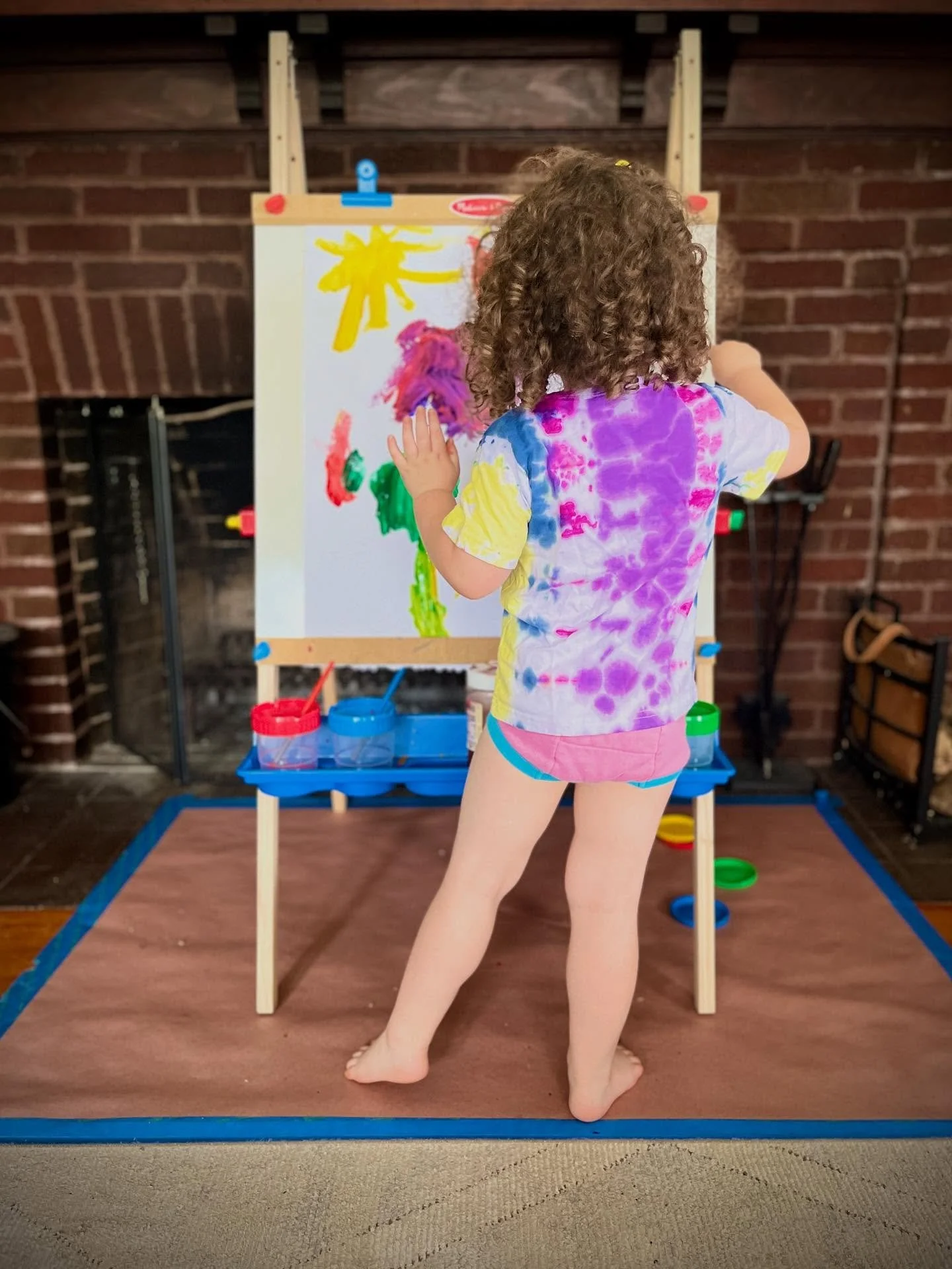 Like mother, like daughter 🥰
(although I don’t often paint in my underwear)
#toddler #toddlerpainting #toddlerpaints #painters