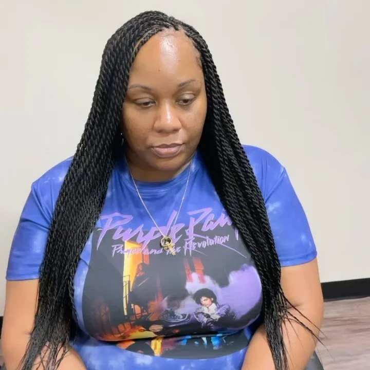 Get in and out with us @hair_yougo #senegalesetwists #passiontwists #passiontwistsdallas #curlyhairstyles #bohotwists #dallaspassiontwist #dfwpassiontwist #dallasbraids #dallasbraiders #dallasbraider #dfwbraider #friscosalon #dallassalon #friscohairs