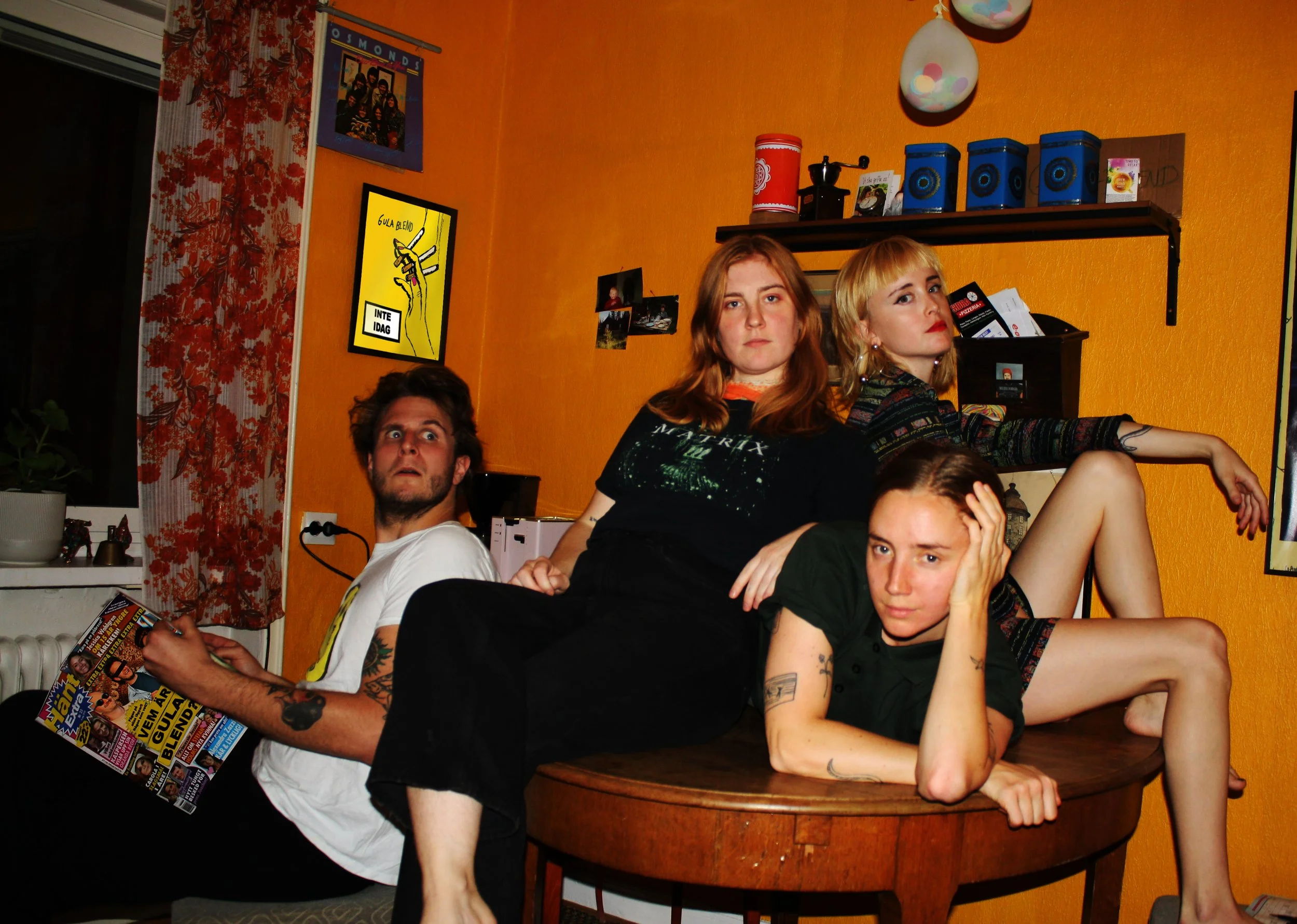 vem är gula blend.jpeg