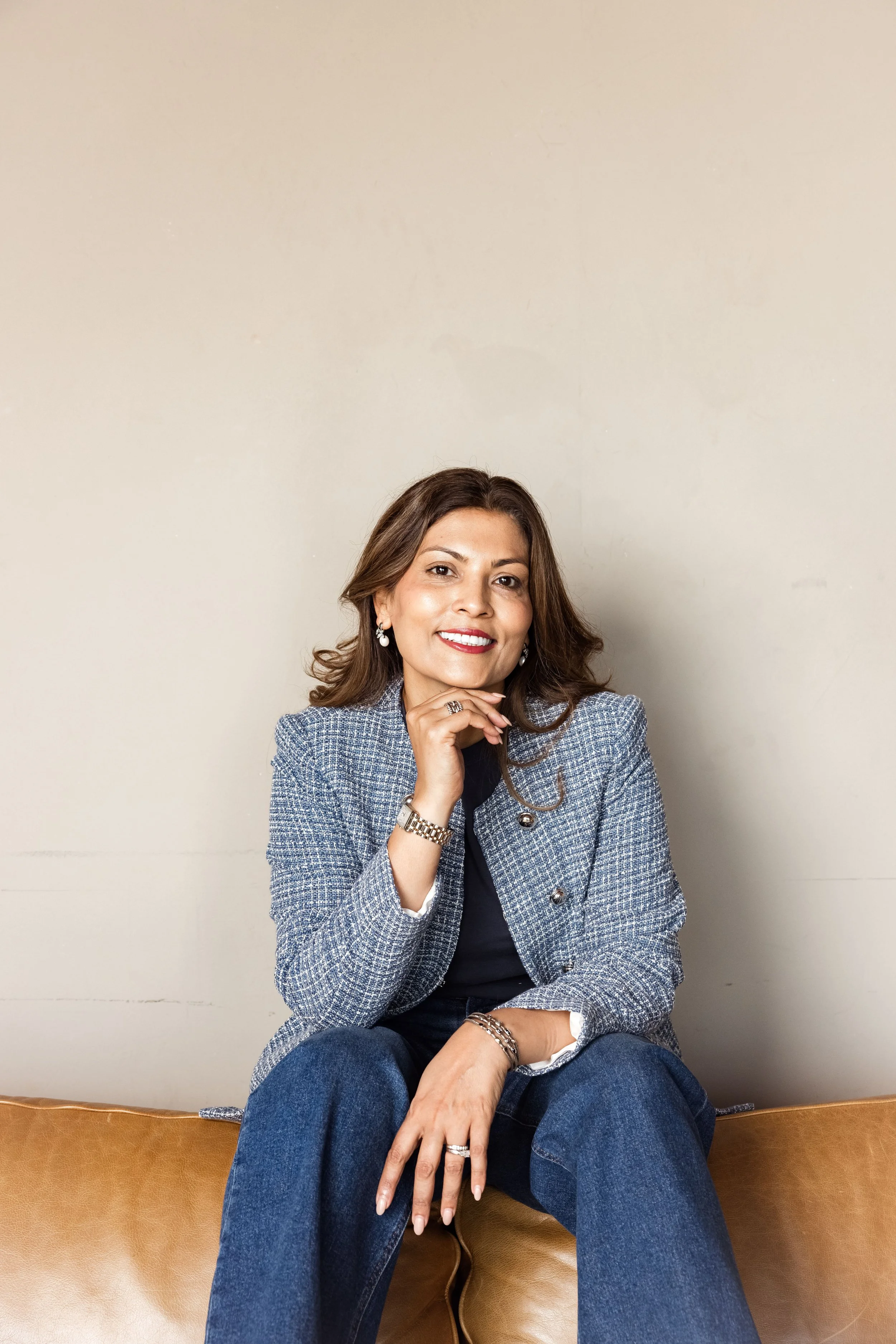 Professional South Asian therapist specializing in family dynamics for Gujarati Hindi clients in Texas