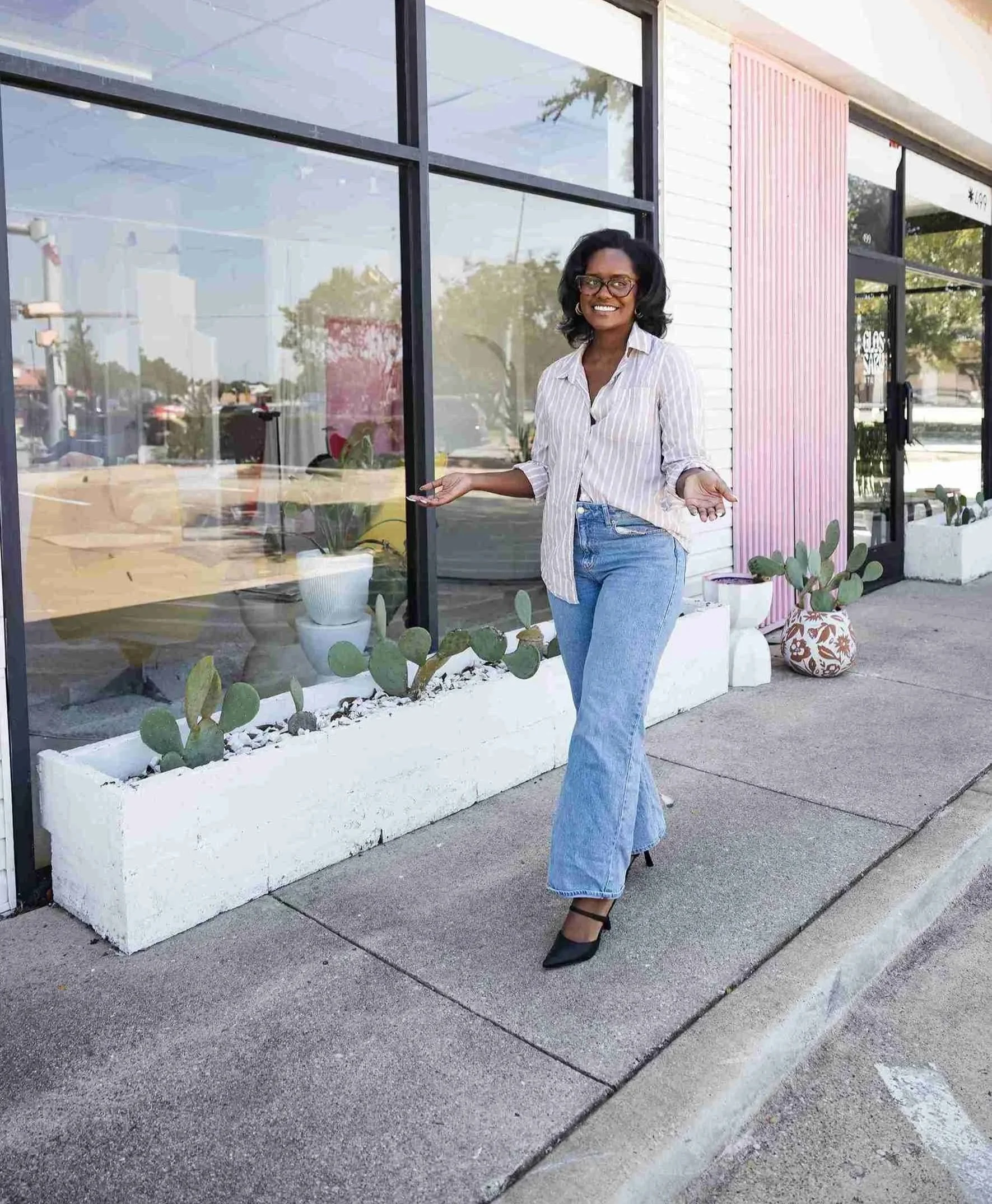 Peyton Stokes-Sutton walking outside to represent what walk and talk therapy in Dallas, Richardson, and Garland would look like