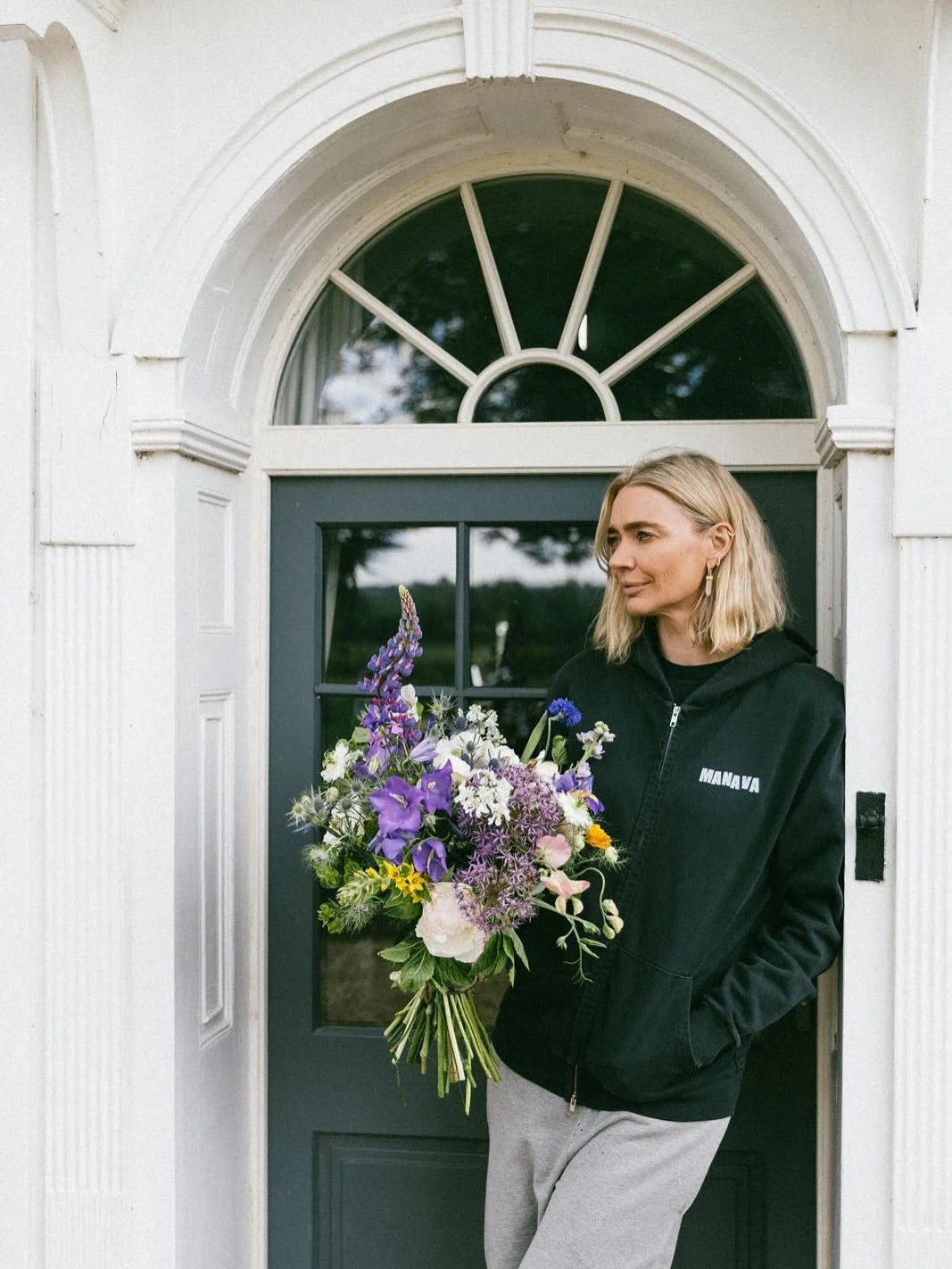 🩶 We are delighted to announce that we are now working with @manava_collection 🩶

Co-founded by model and entrepreneur @jodiekiddoffical , Manava offers a curated collection of unisex, eco-friendly and timeless lifestyle pieces. Designed for everyd