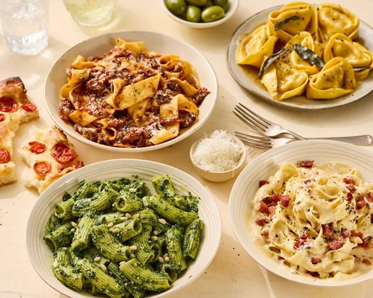 🏅Running the @londonmarathon this weekend? Enjoy a free bowl of pasta at @pastaevangelists🏅

This year, Pasta Evangelists is offering all London Marathon runners a complimentary bowl of fresh pasta on race day, Sunday 26th April. Just show your fin