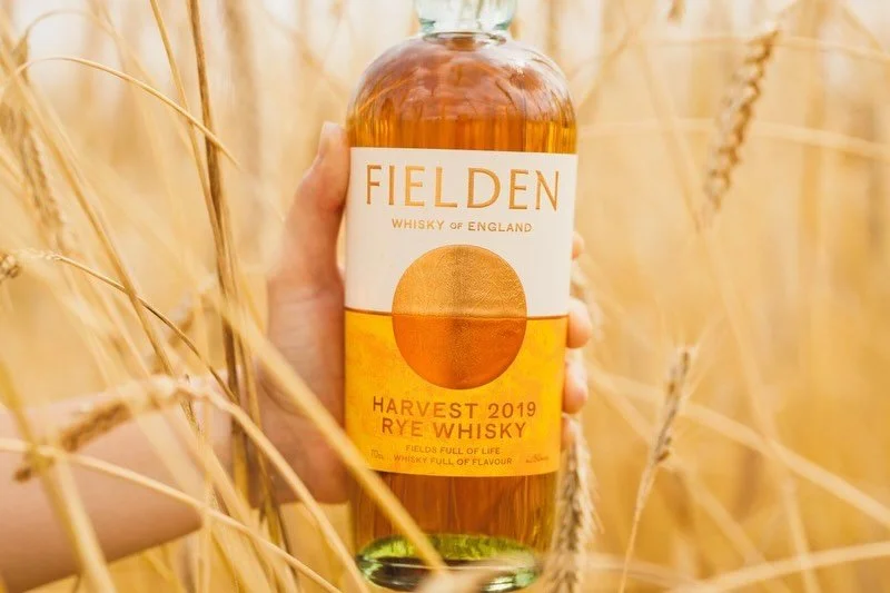 🌾 Happy English Whisky Week from @fieldenwhisky 🌾

Fielden Whisky is an English Rye whisky shaped by the fields, soils and farming landscapes of England. Using grains sourced from farms across the country, working closely with farming communities, 