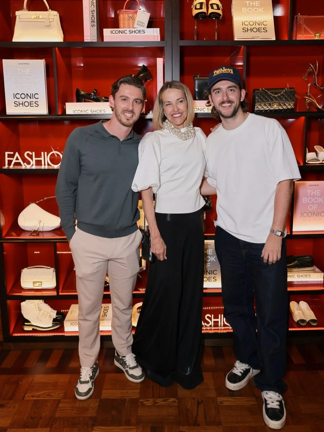 👠 @fashionphilecollective x @assouline launch The Book of Iconic Shoes 👠

Last night, FASHIONPHILE and Assouline celebrated the launch of The Book of Iconic Shoes at Maison Assouline in Piccadilly.

Created in collaboration by FASHIONPHILE and Asso