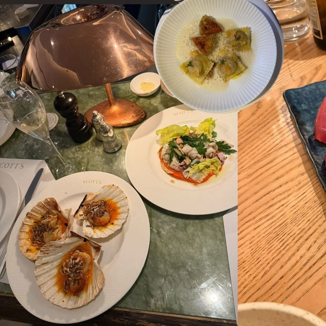 🍽️ As summer draws to a close, September served up some of our favourite plates yet! Swipe to see what the BellCo team enjoyed this month 🍽️

Fresh scallops at @scottsmayfair
Special autumn menu previews at @joiabattersea and @solayalondon 
A selec