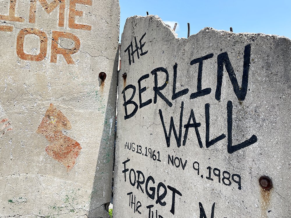 berlin wall 6 sm.jpg