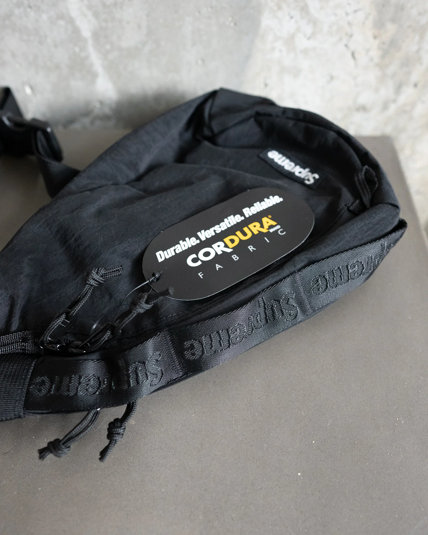Supreme Sling Bag FW20 (Black) — SneaksEA