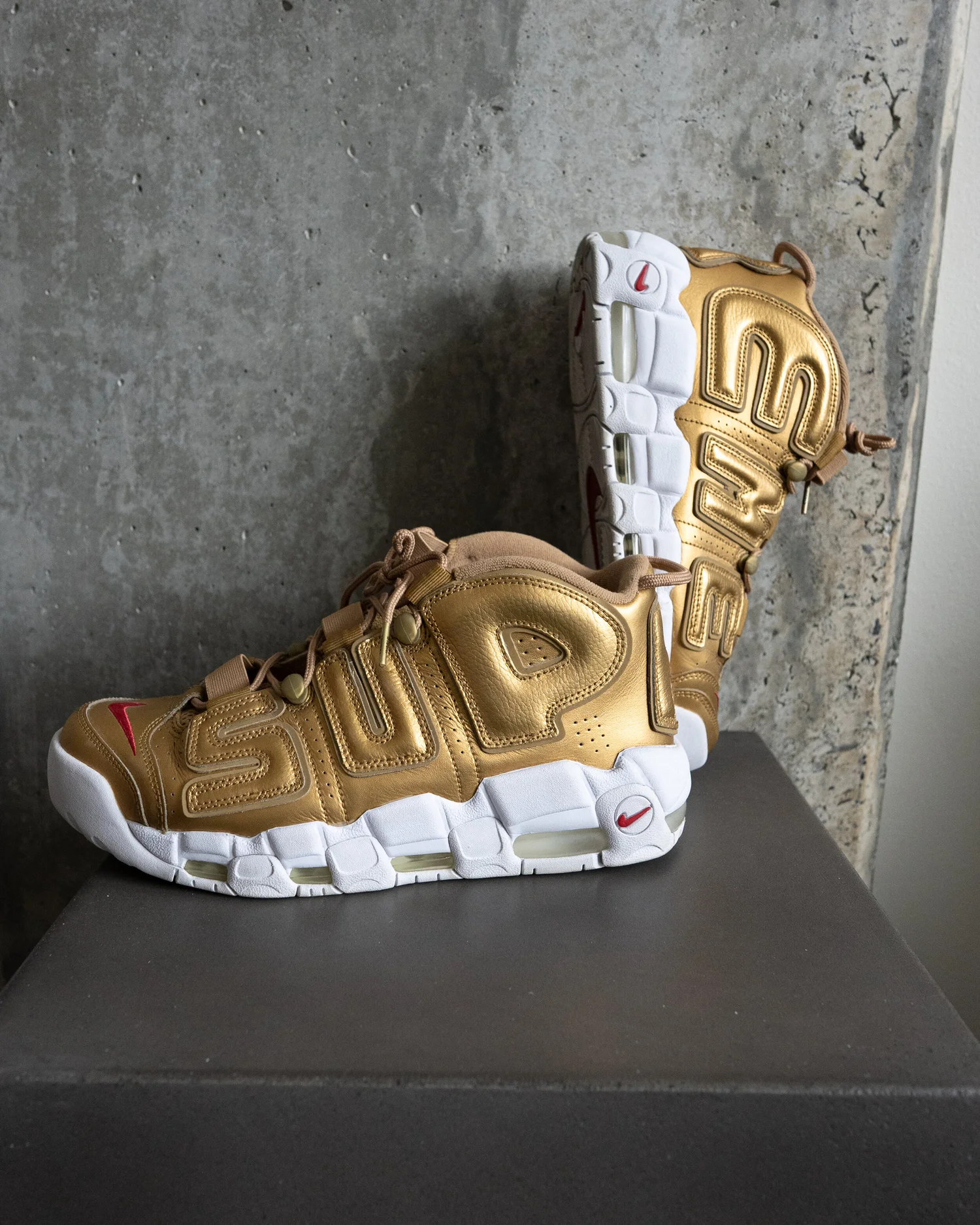 Nike x Supreme Suptempos - Size 9.5 — SneaksEA