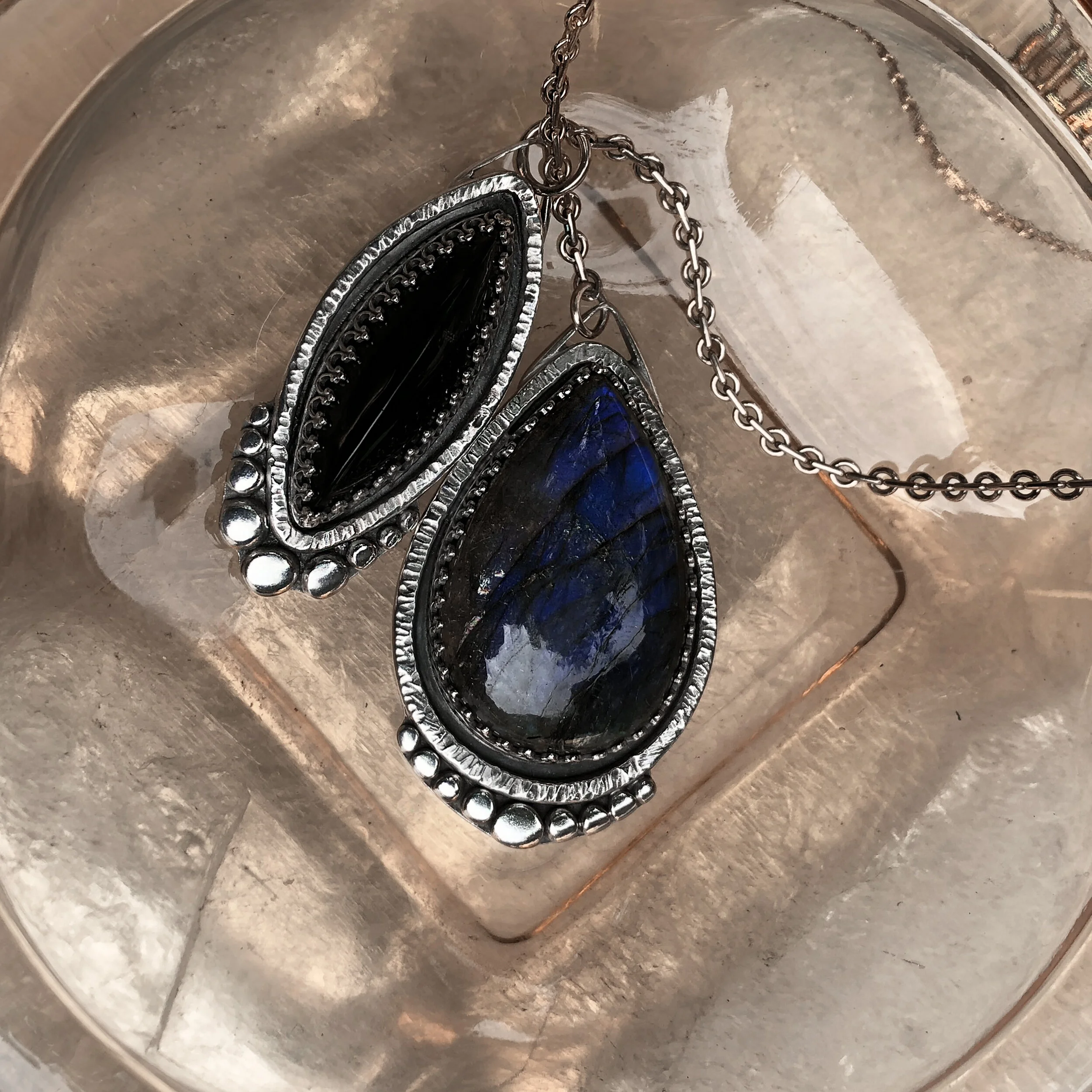 Saggita Necklace_4.jpg