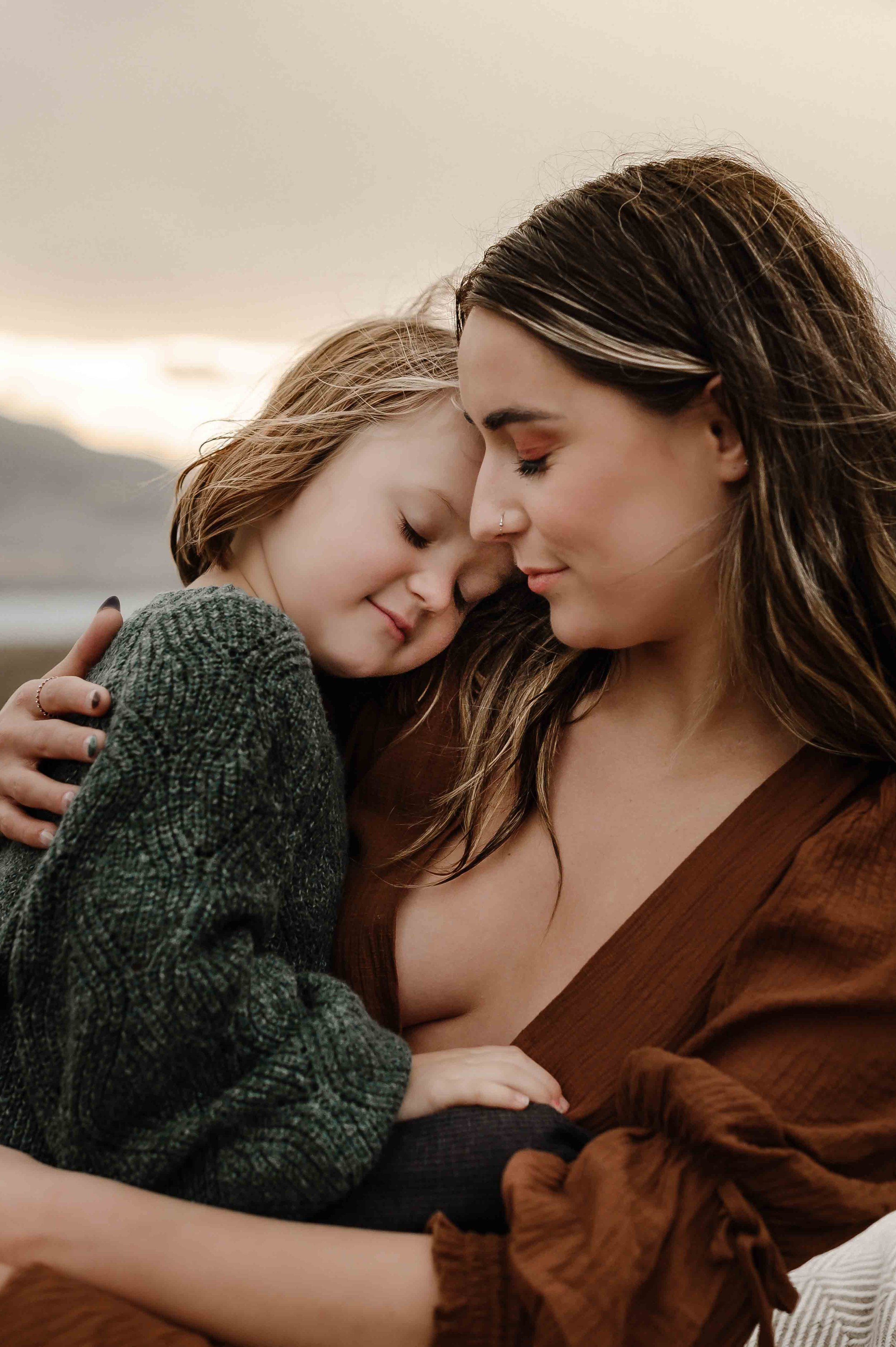 Kamloops-Photographer-Motherhood-133.jpg