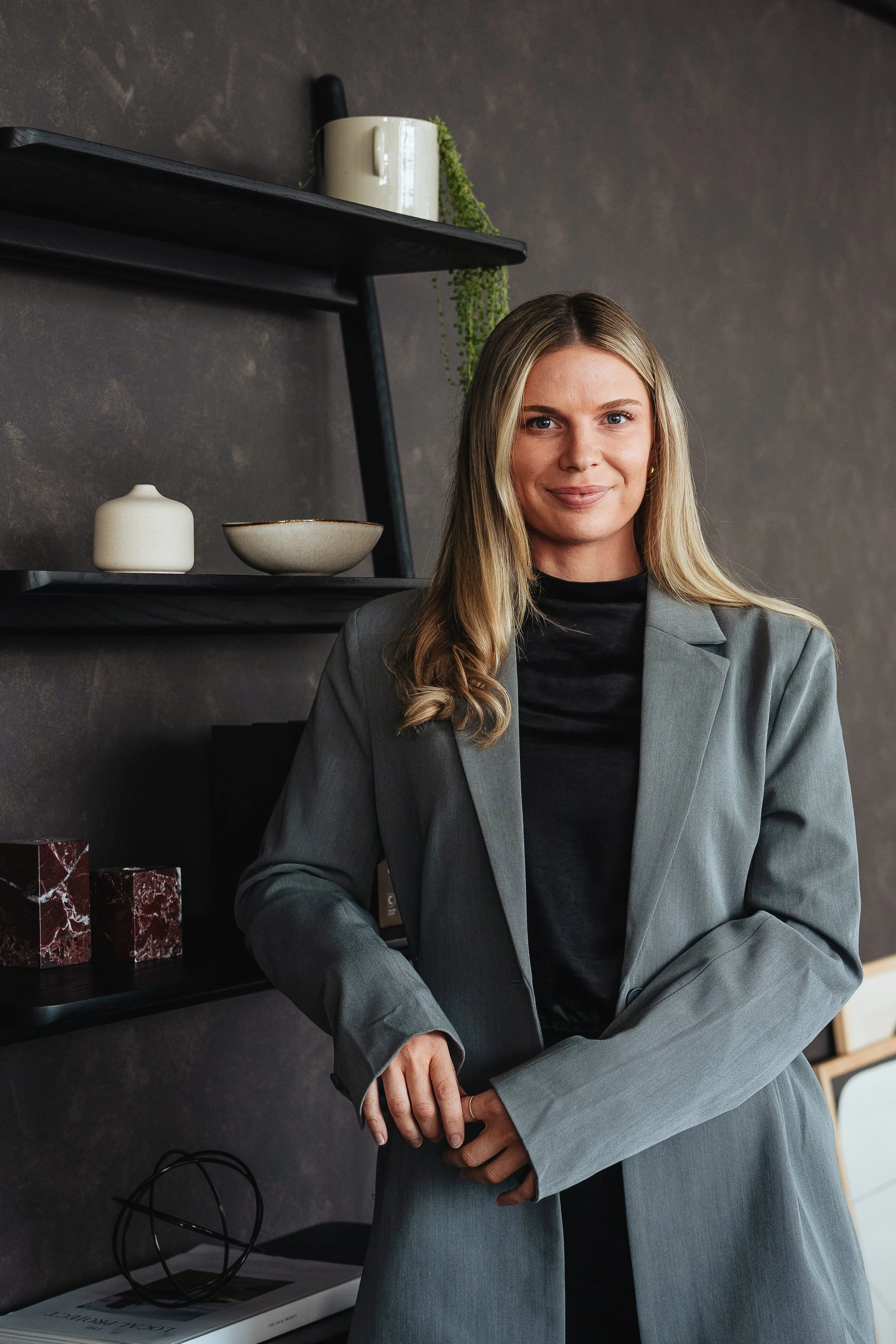 Lily Elliott . Designer