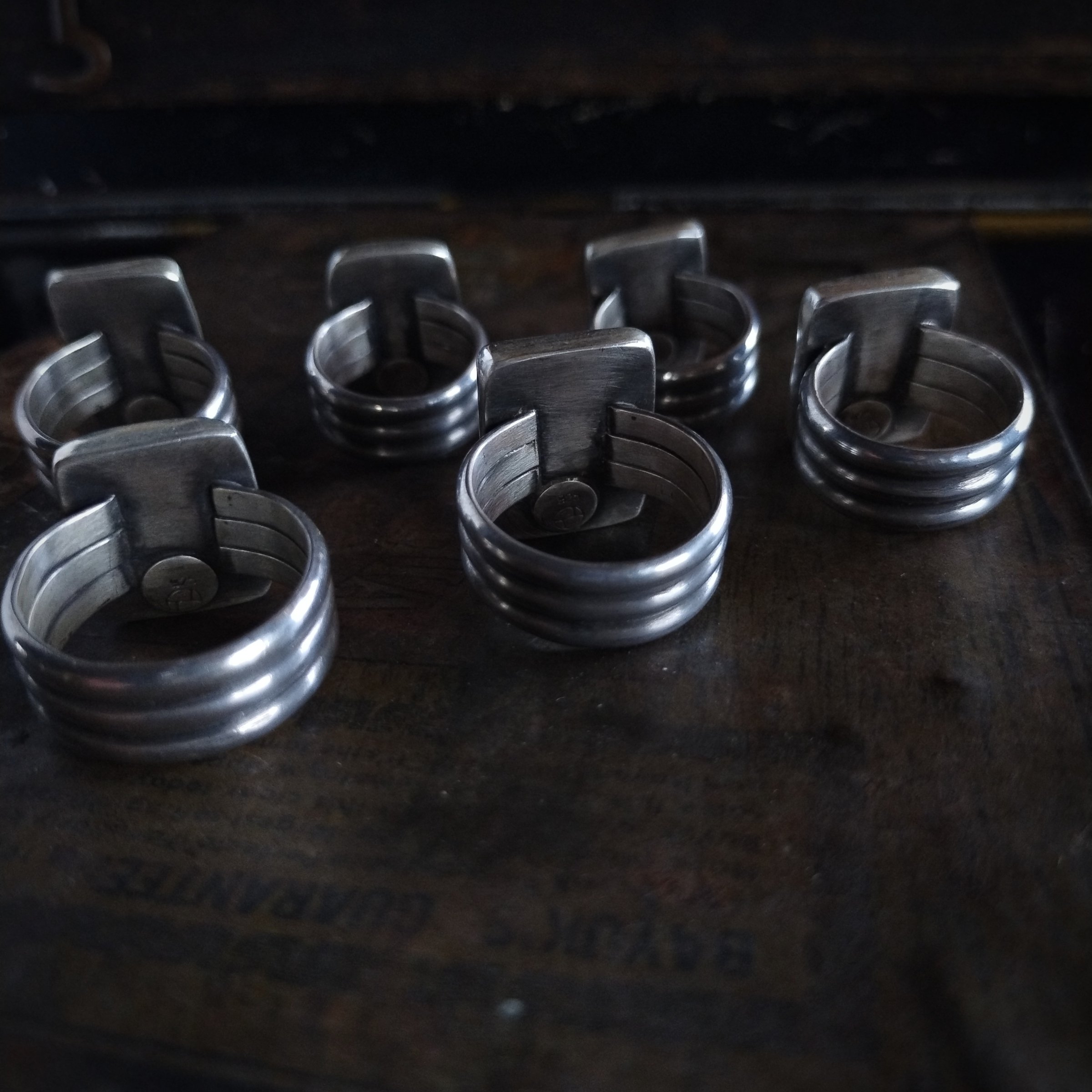 turq.rings.backs.jpg