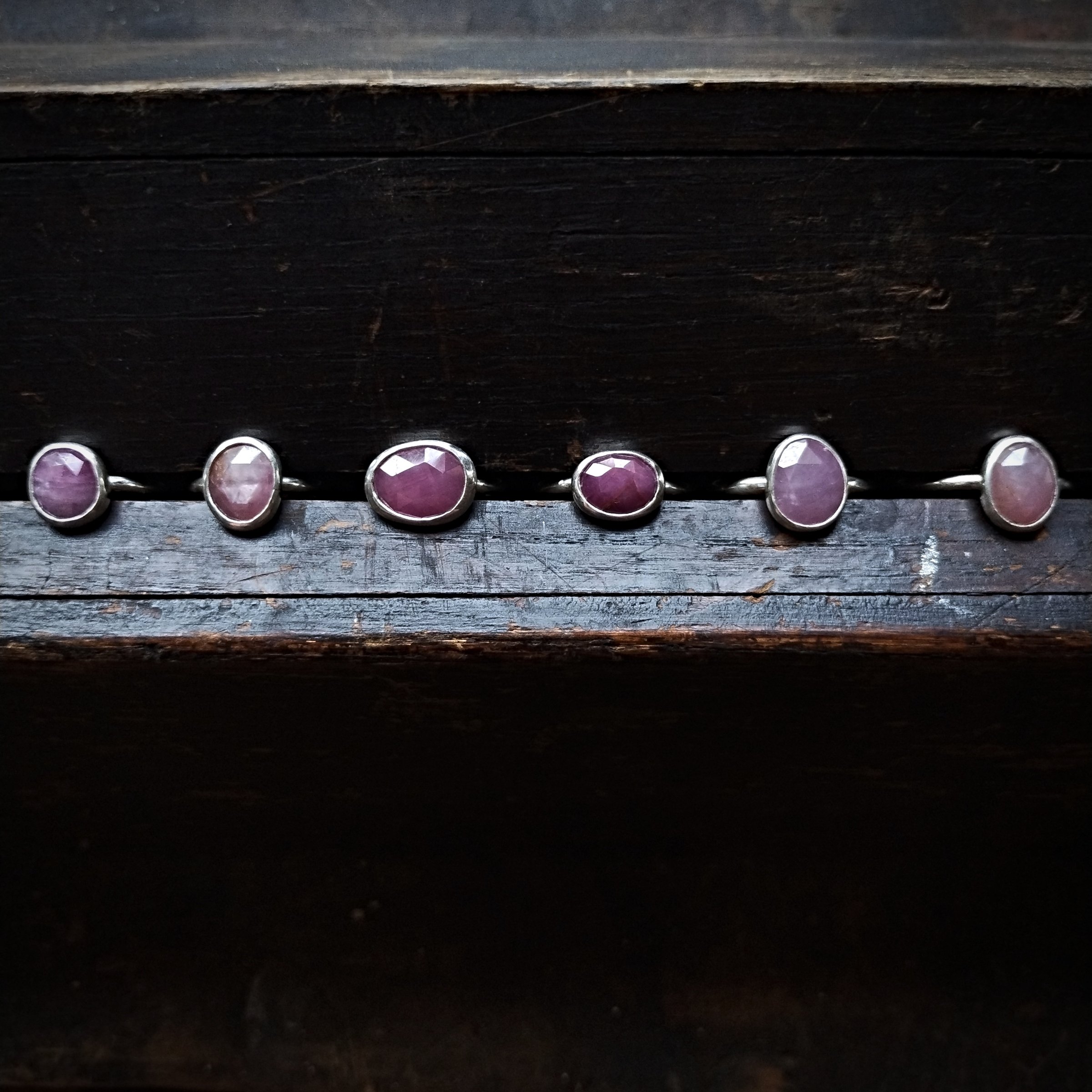 pink.sapphires.light.jpg