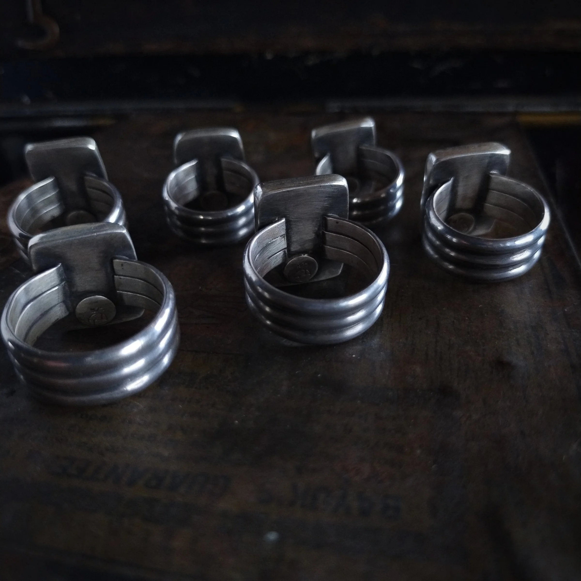 turq.rings.backs.jpg