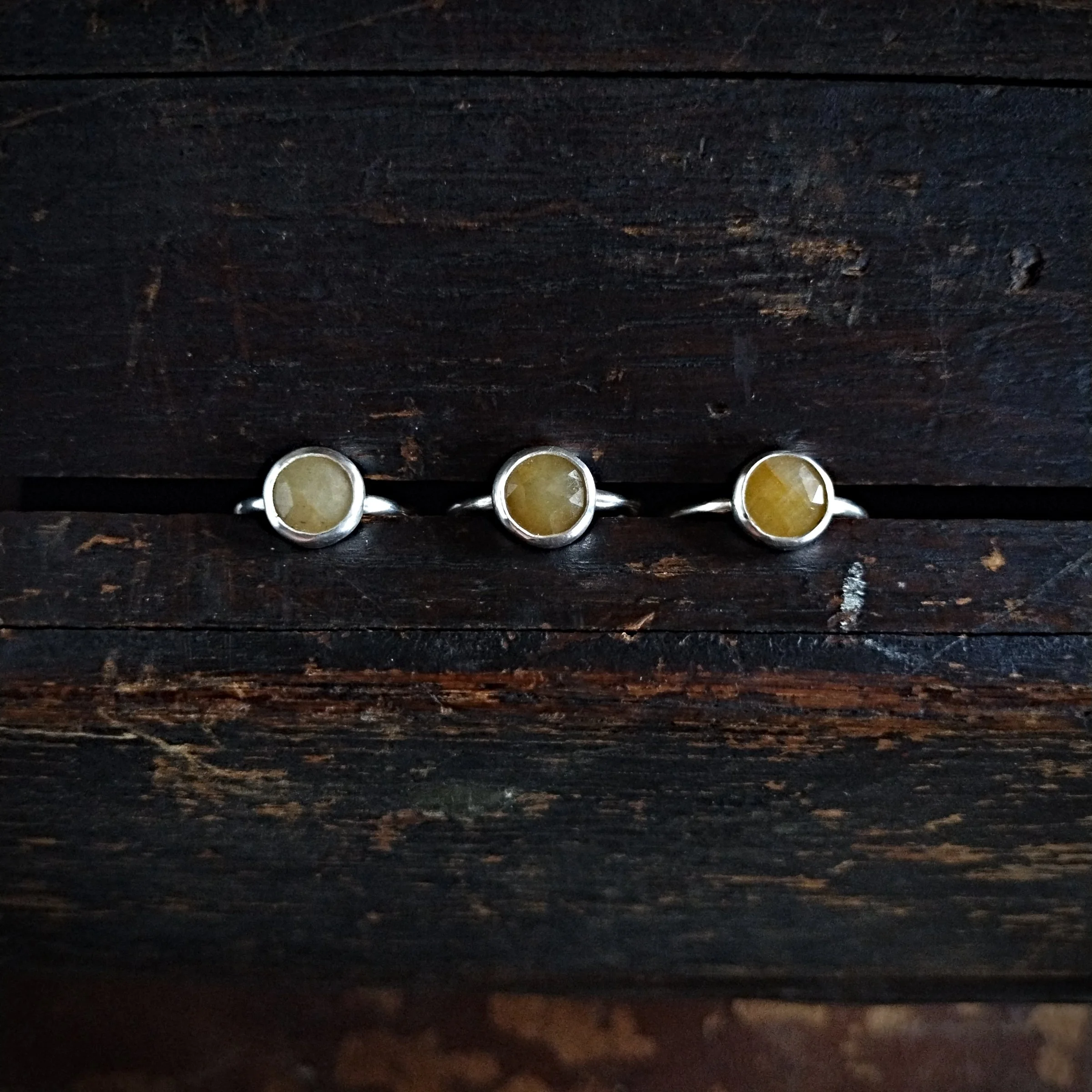 yellow.sapphire.3.jpg