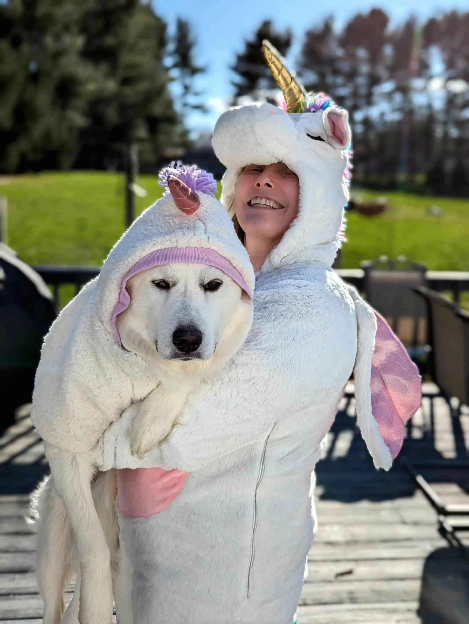 barkingbackblog-blogpost-gallery-Chelsea & Marie as Unicorns.jpg