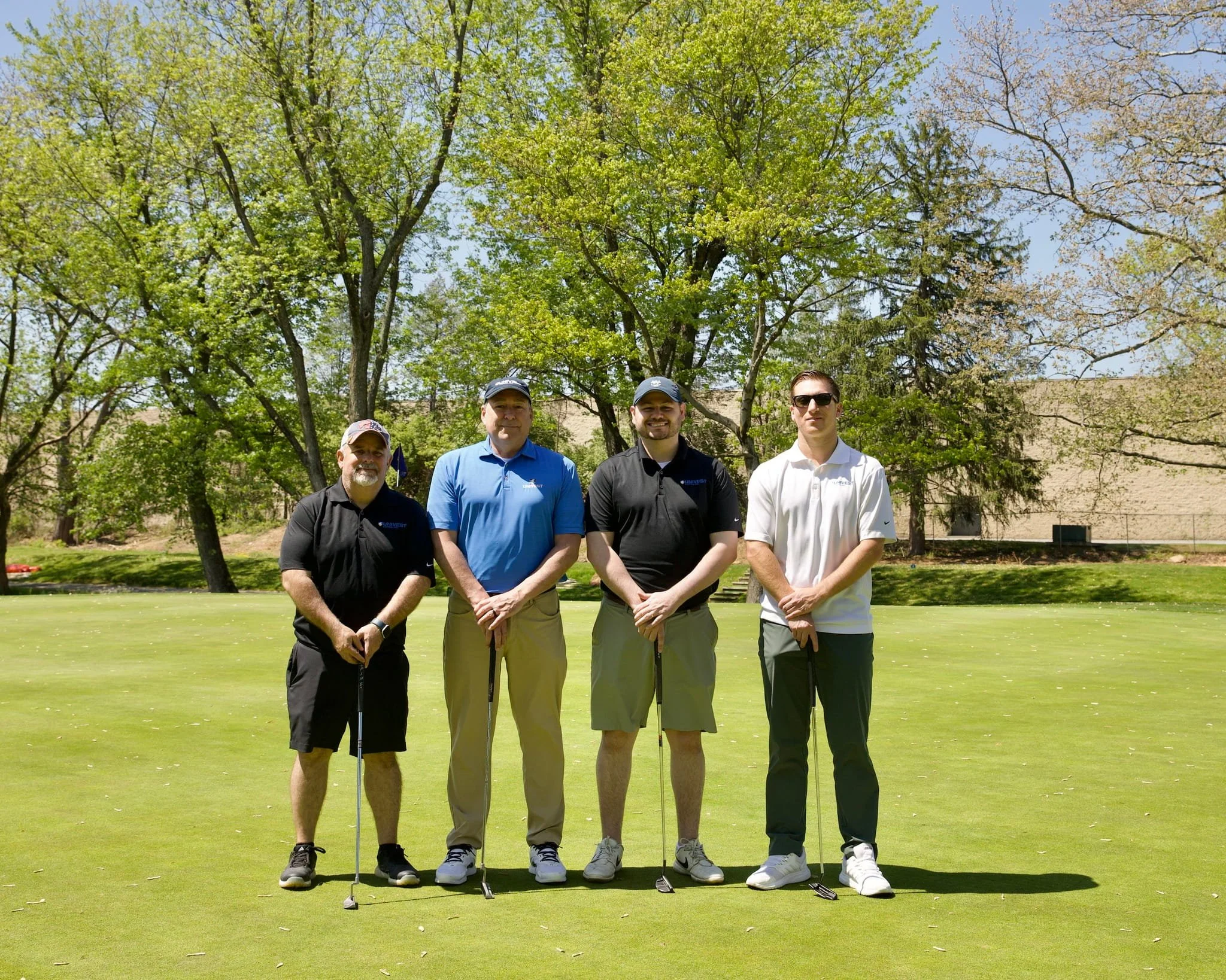 putts-for-pups-event-photos-gallery-Putts for Pups 16.jpg