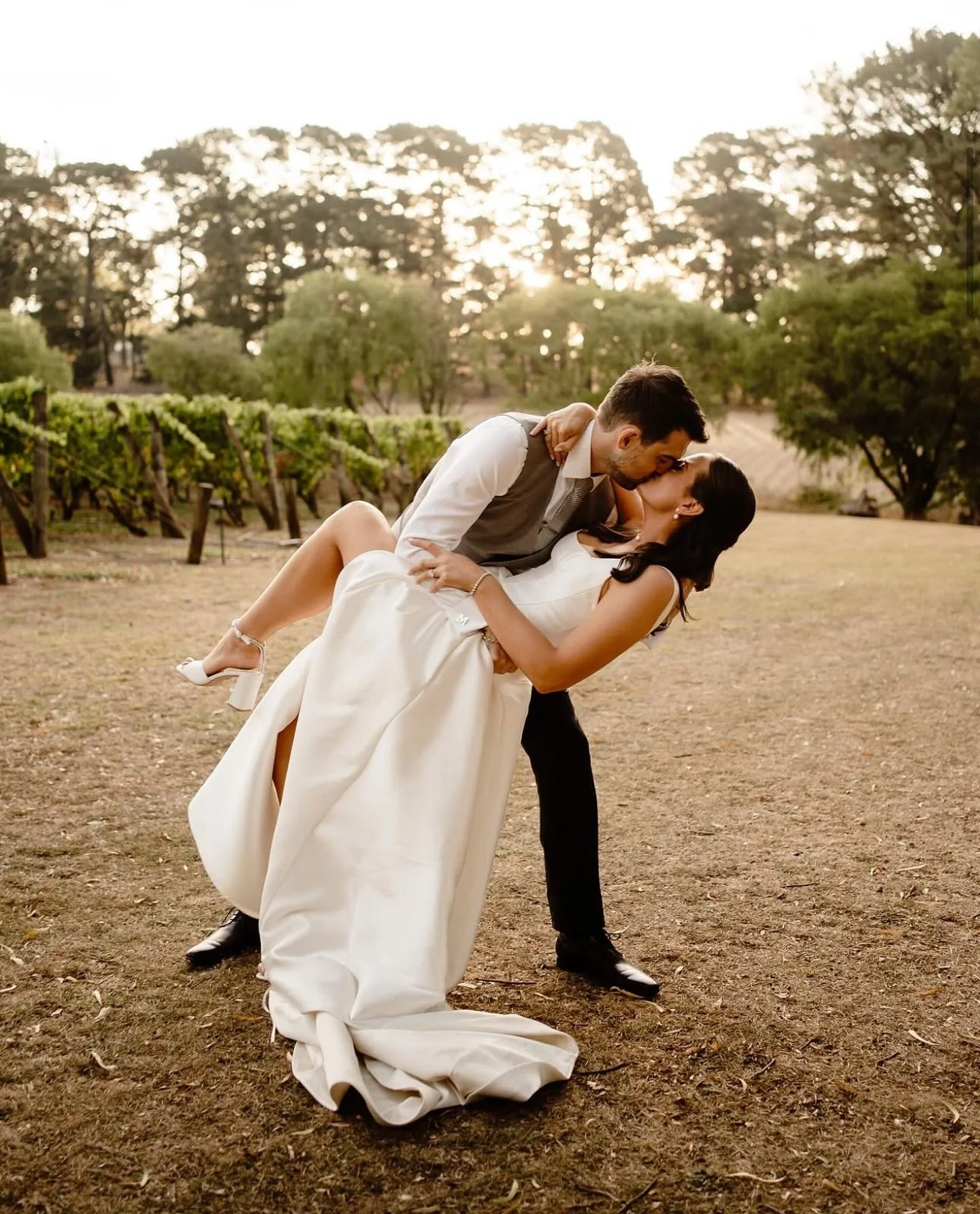 The lovely Lauren and Matt wanted a relaxed, natural and fun First Dance, nothing that felt overly choreographed. With two lessons - we learnt a few simple great moves in their first lesson then recapped and finessed everything in their second lesson