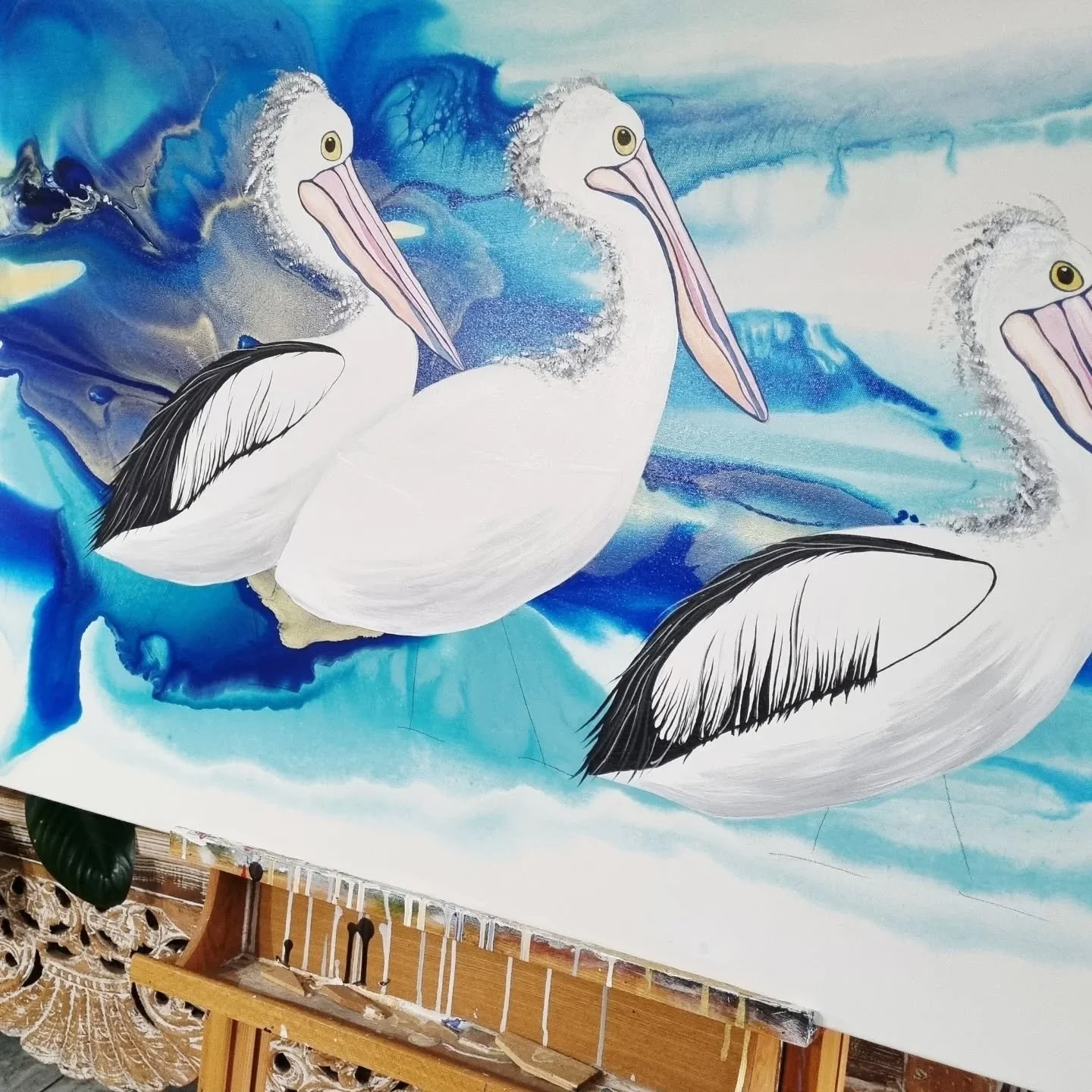 My current #workinprogressart Finishing this pelican piece for a very special someone. Hopefully, it should be complete next week 🙏 
.
#southaustralianartist #fluidartist