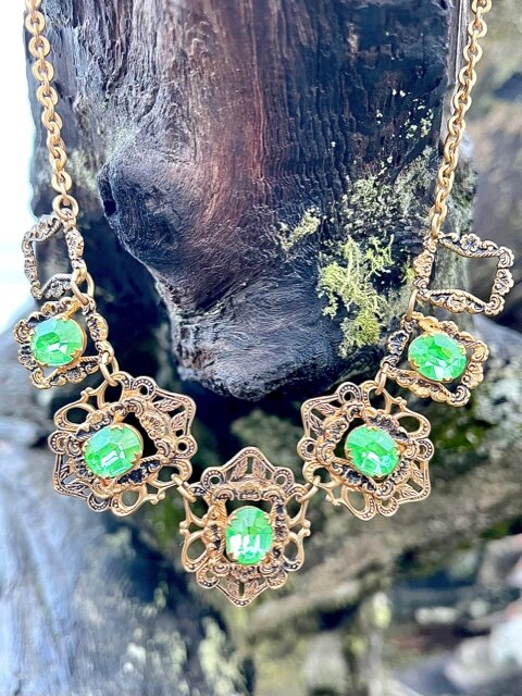 14K Yellow Gold Chrysoprase Necklace, Handmade Green Gemstone Necklace, Green  Gemstone, Chrysoprase Pendant, Unique Gemstone Necklace