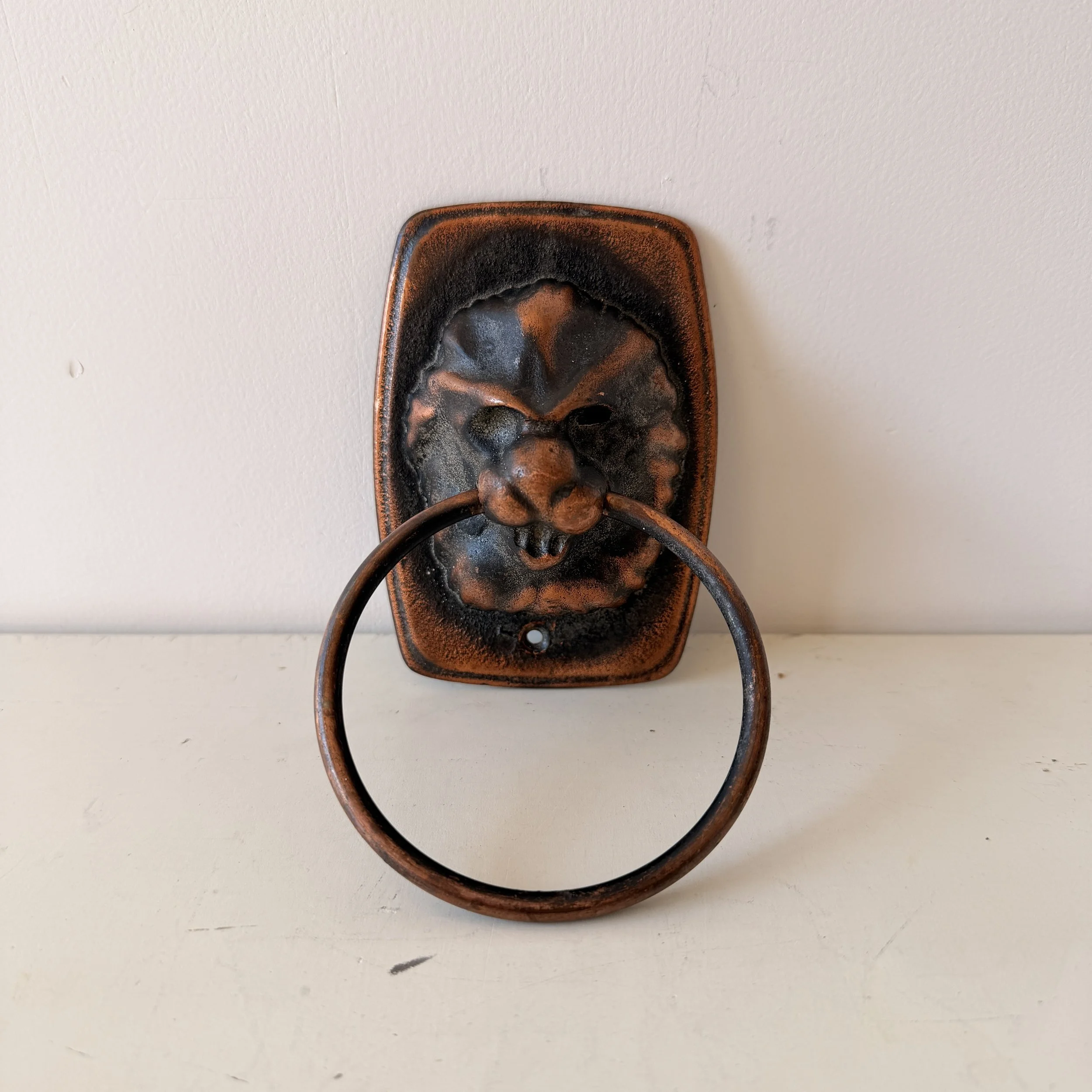 Vintage Cast Iron Lion's Head Single Door Handle with Bronze Finish