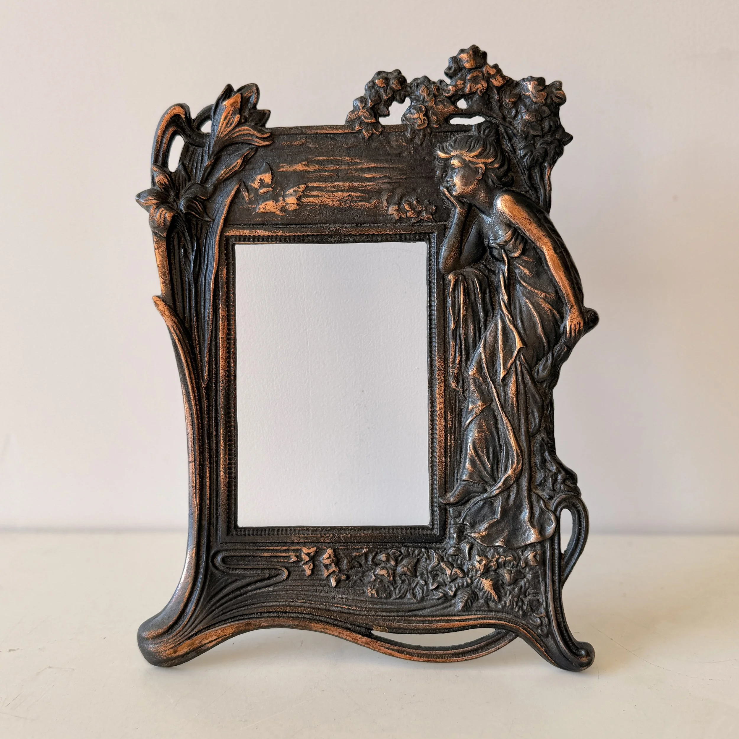 Romantic Vintage Art Nouveau 4" x 5.75" Cast Iron Picture Frame with Bronze Finish