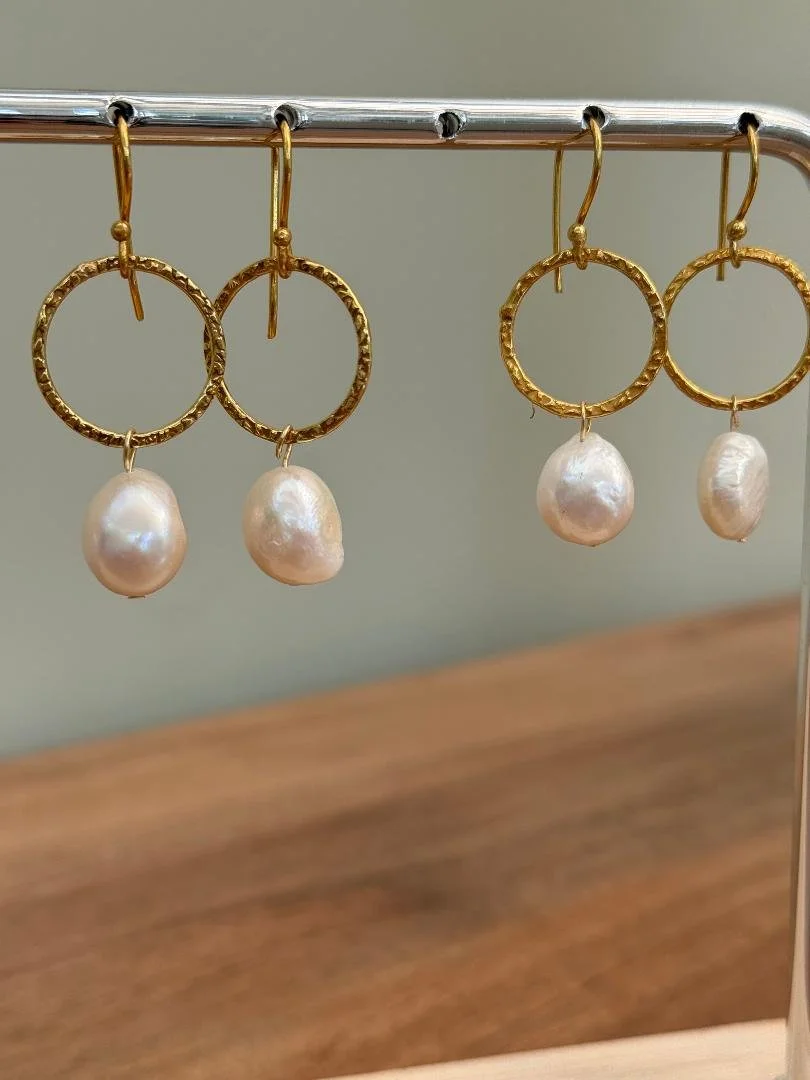 pearlhoops.jfif