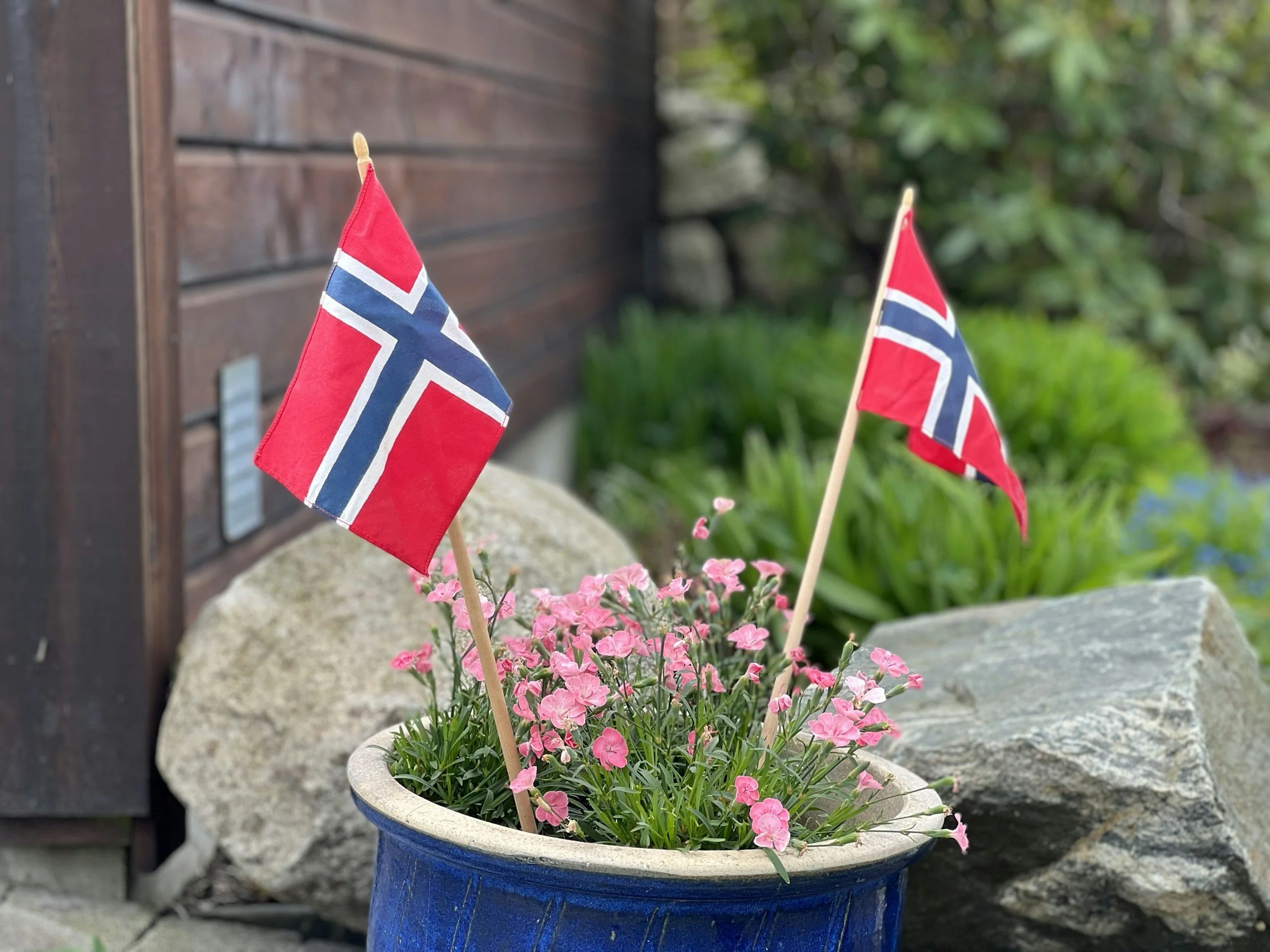 Vi ønsker deg en fin 17.mai ❤️🎉