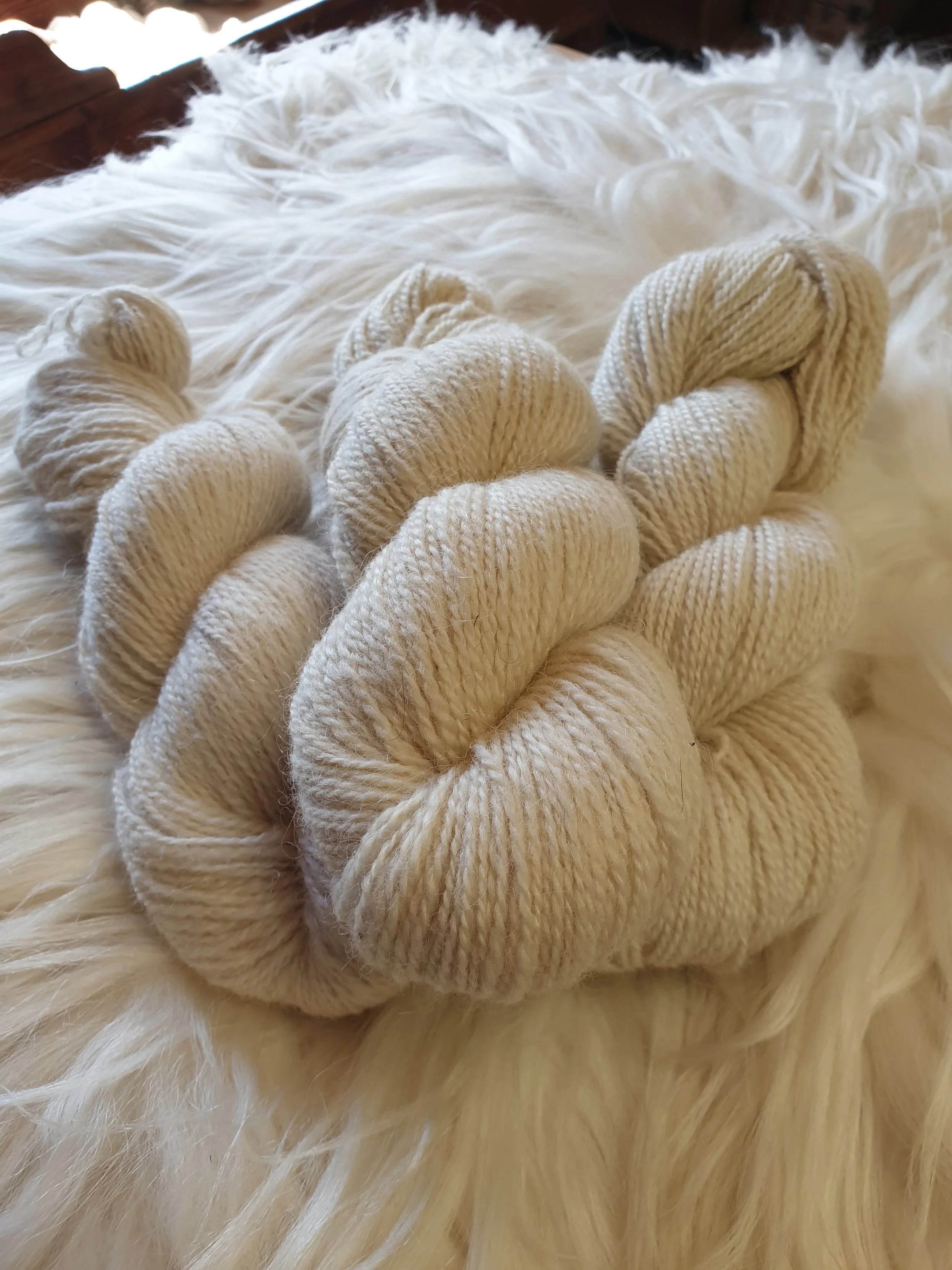 Tvåtrådigt stickgarn