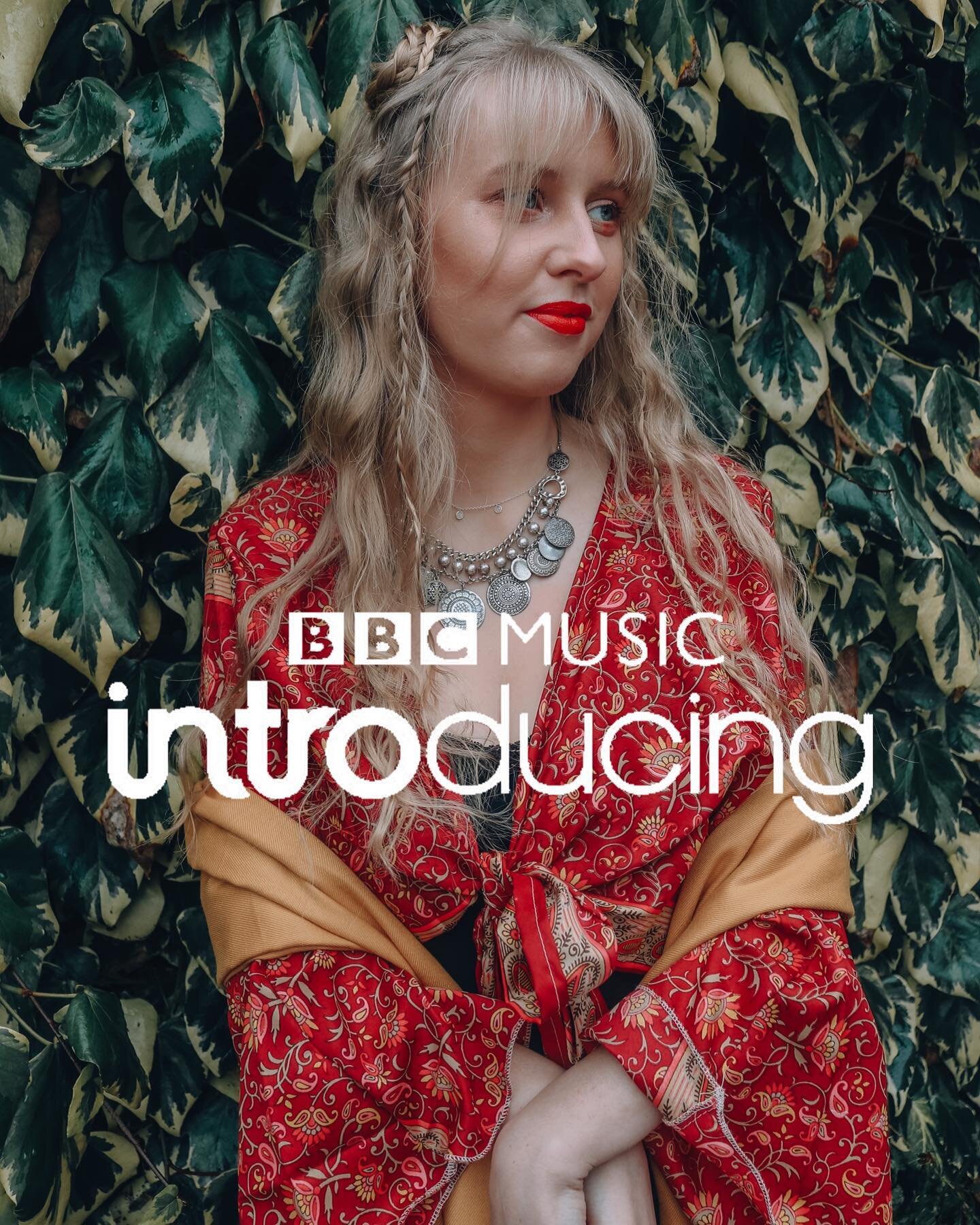 Exciting news ✨
Thanks to @robadcock at @bbcintroducingfromstoke I was chosen as one of 40 artists across the UK to collaborate on a very special project during lockdown. We each had to write and record a section of a song whilst having no idea what 