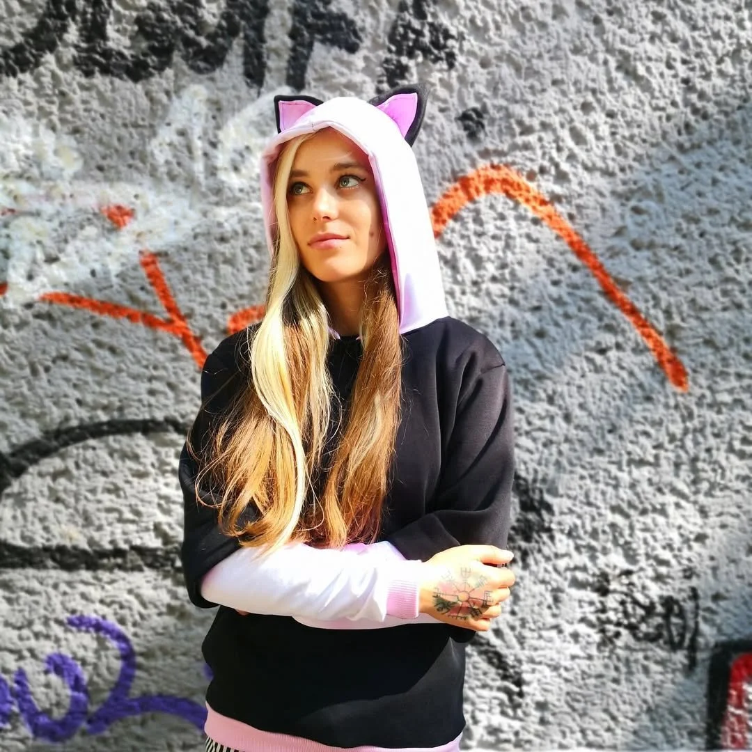 Berlin_Wioletta_Cat Hoodie4.jpg
