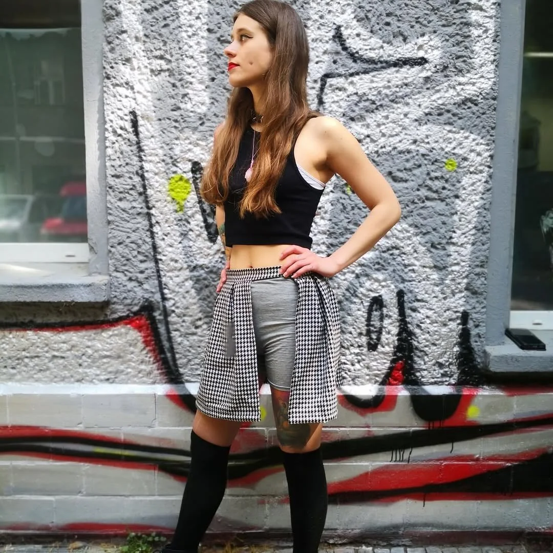 Berlin_Wioletta_Skirt2.jpg